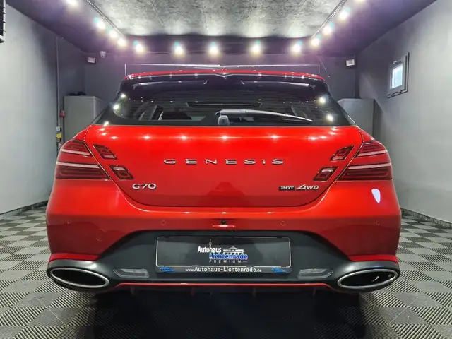 Genesis G70 Shooting Brake view 7