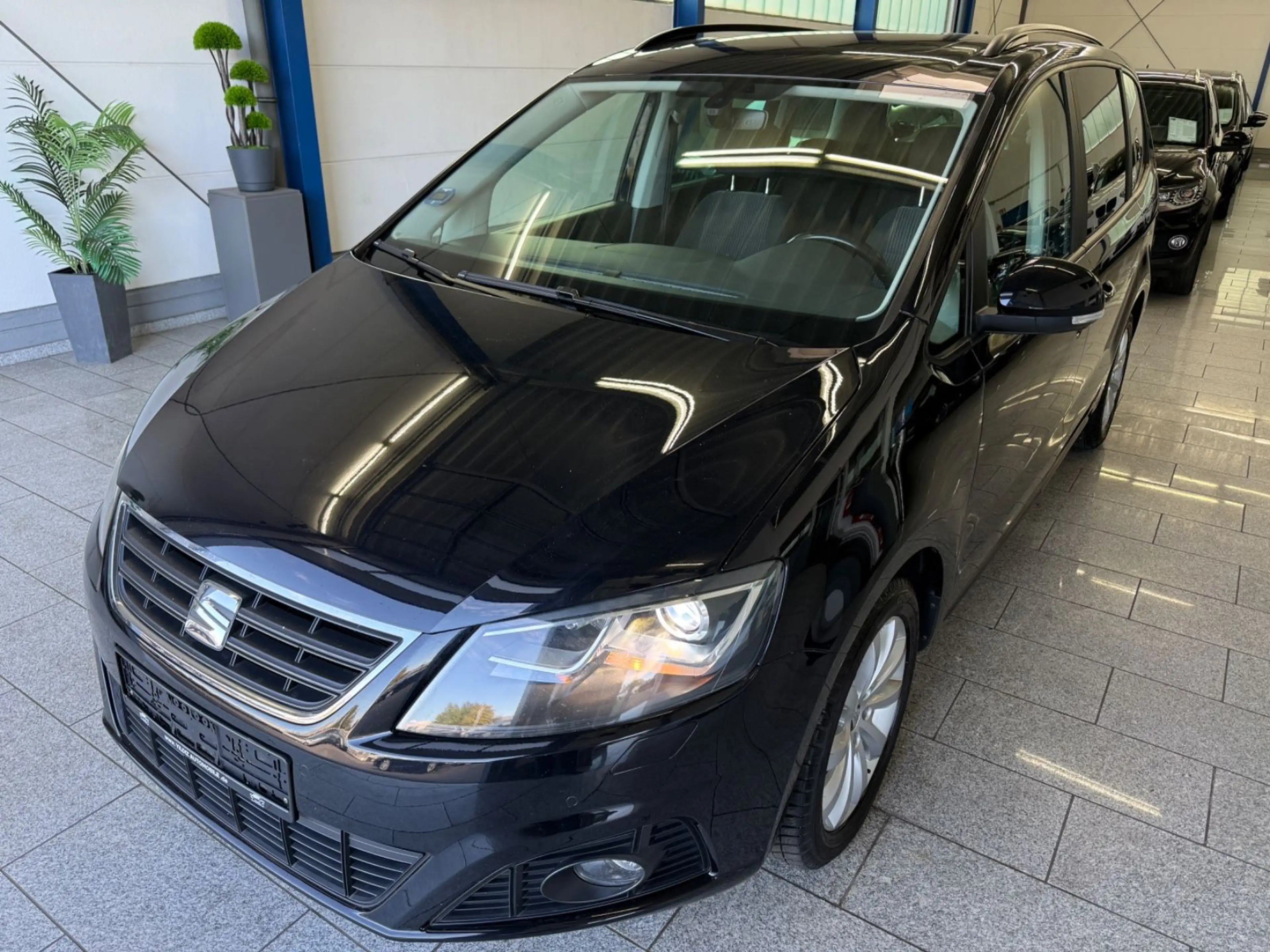 SEAT Alhambra 2.0 TDI*7-STZ*AUT*Bi-XN*NAV*CAM*ZHNR NE — photo 2