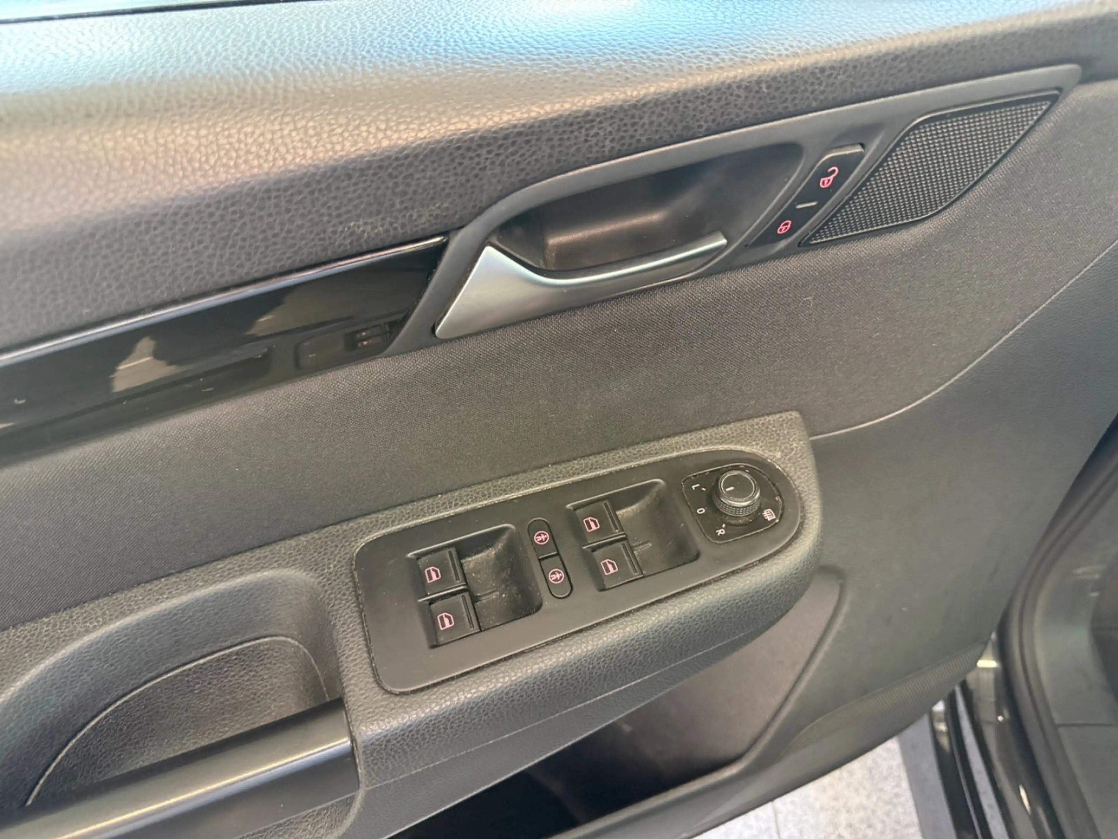 SEAT Alhambra 2.0 TDI*7-STZ*AUT*Bi-XN*NAV*CAM*ZHNR NE — photo 14