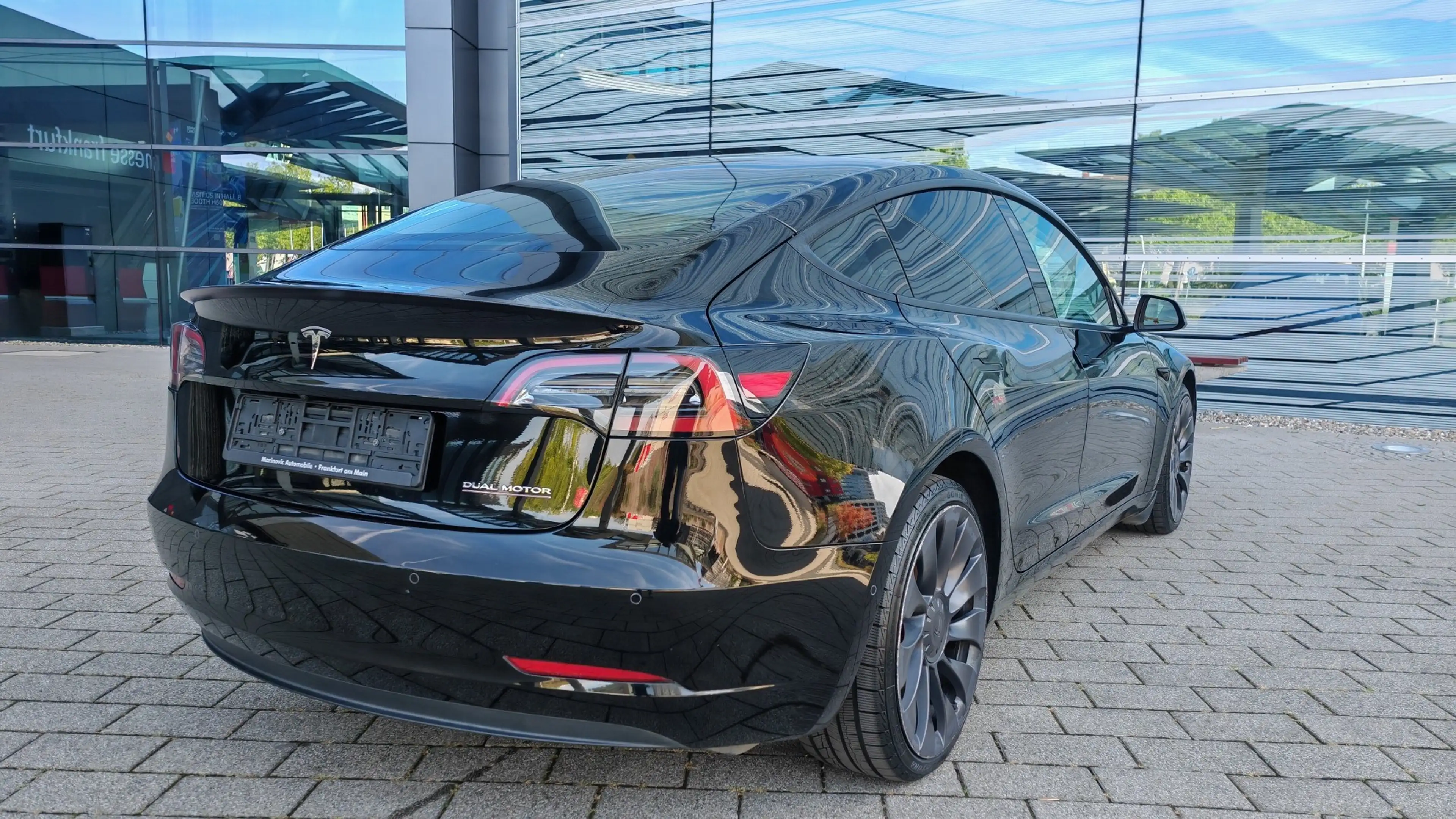 Tesla Model 3 Model 3  Allradantrieb Dual Motor Performance — photo 13