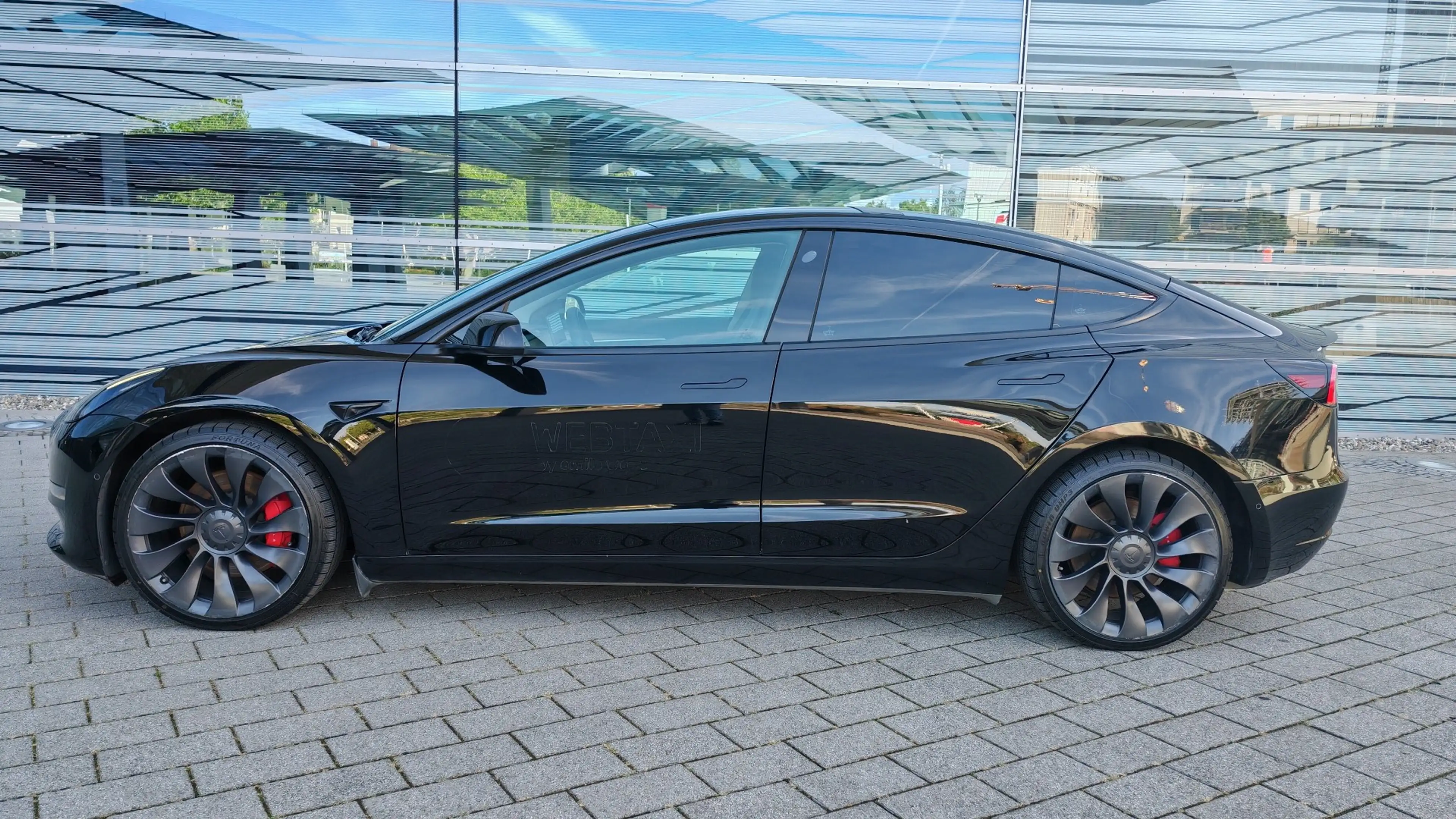 Tesla Model 3 Model 3  Allradantrieb Dual Motor Performance