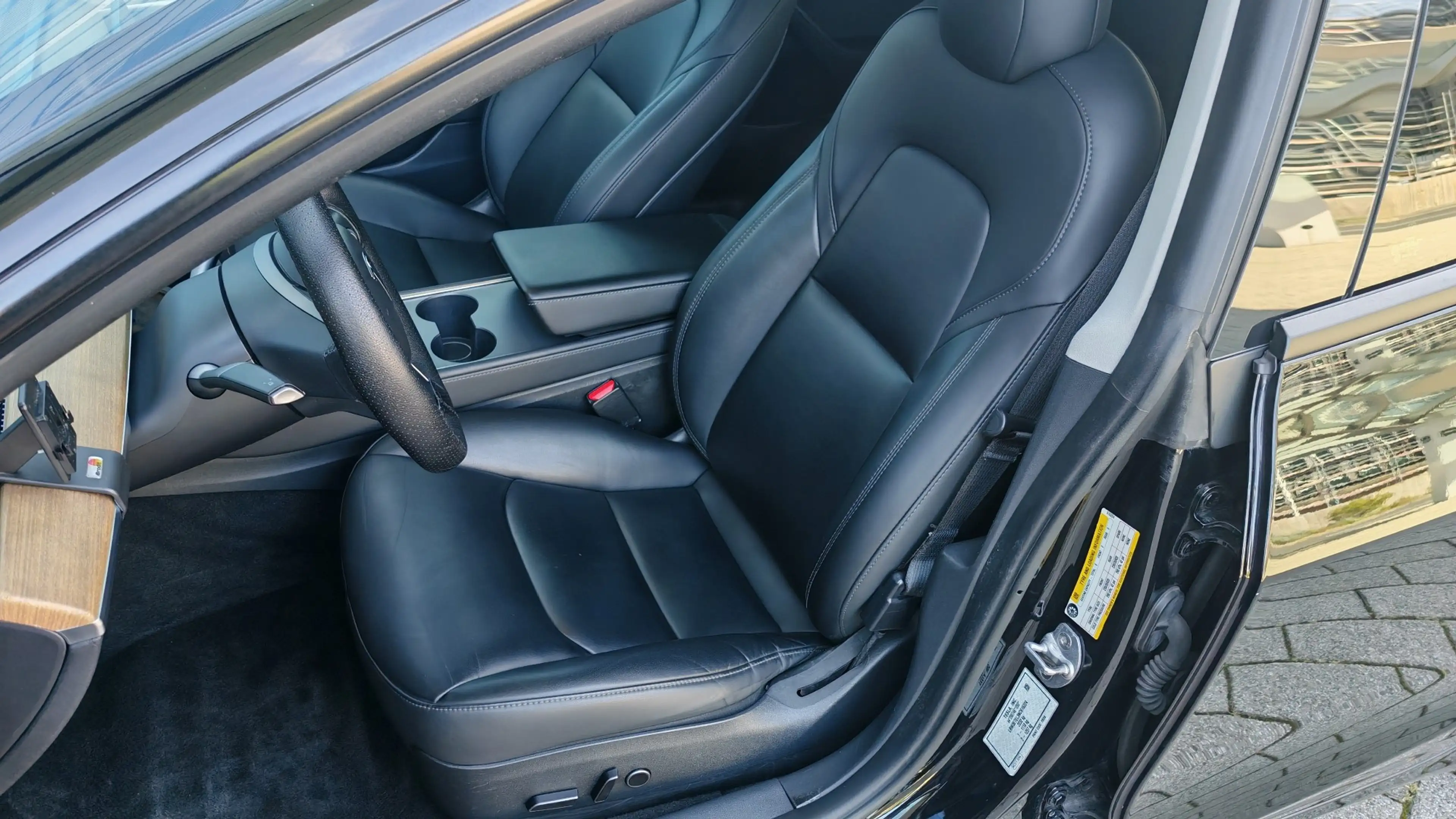 Tesla Model 3 Model 3  Allradantrieb Dual Motor Performance — photo 5