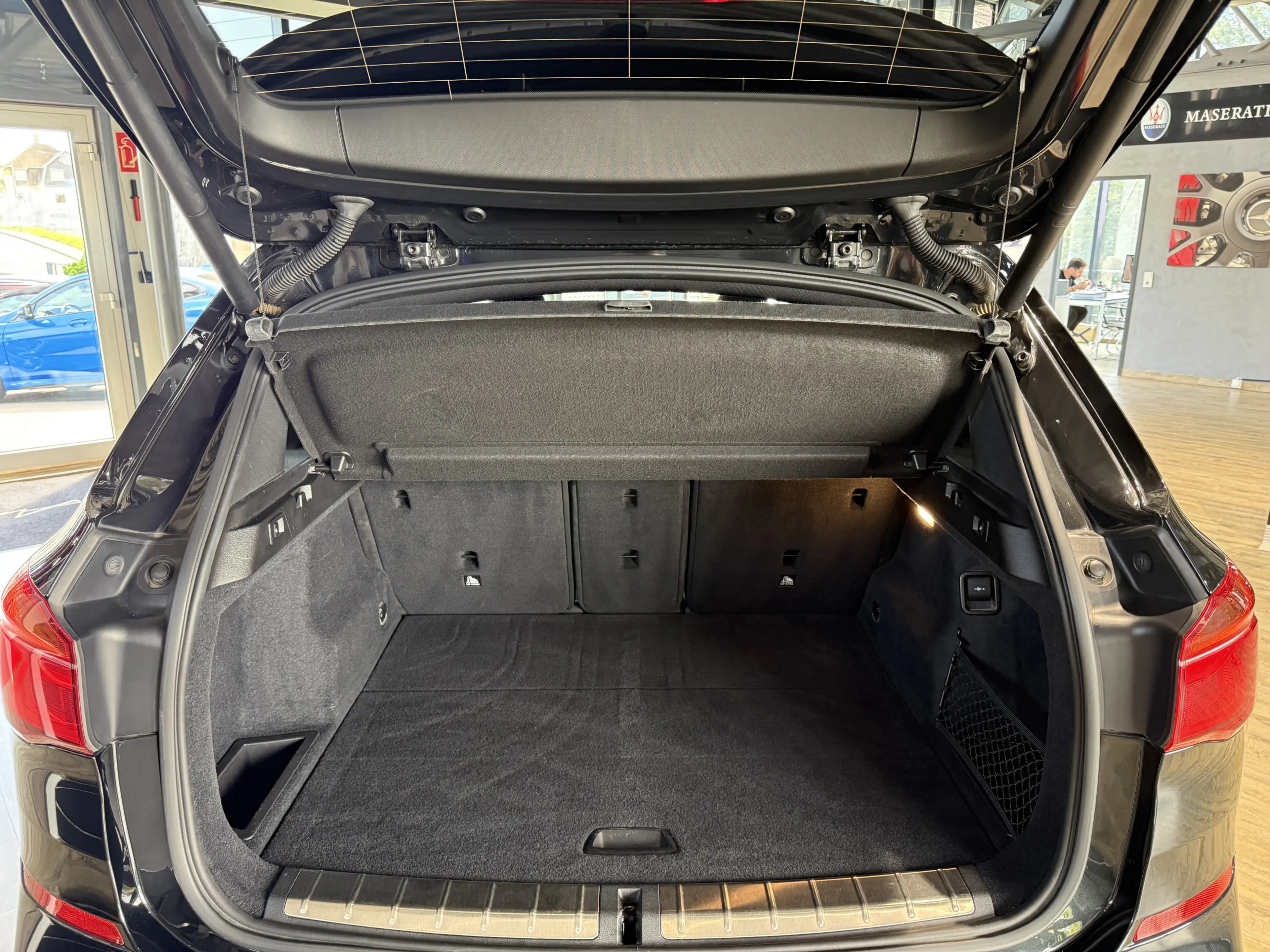 BMW X1 xDrive 20 i M Sport Automatik*NAVI*LED*DDC* — photo 10