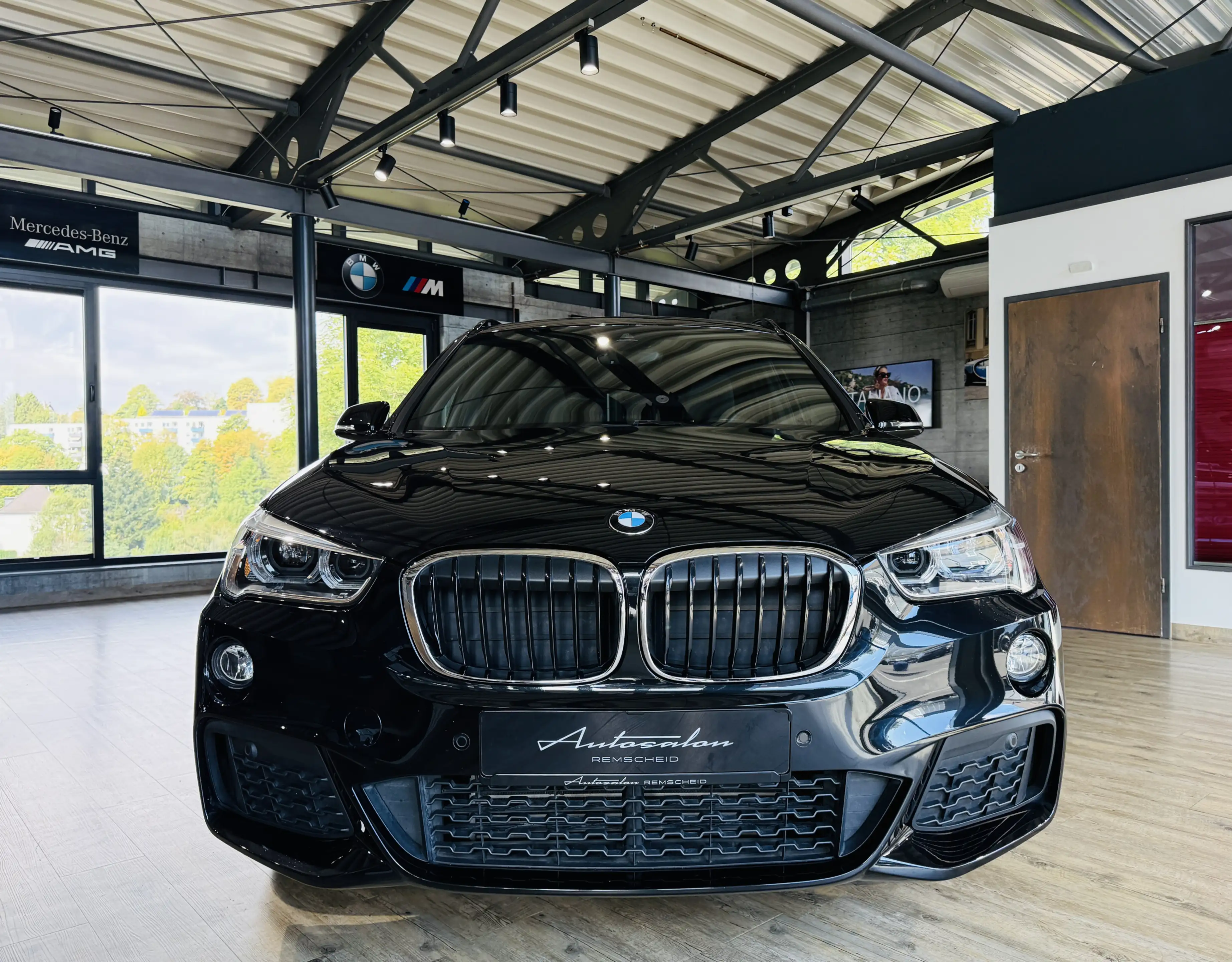 BMW X1 xDrive 20 i M Sport Automatik*NAVI*LED*DDC* — photo 9