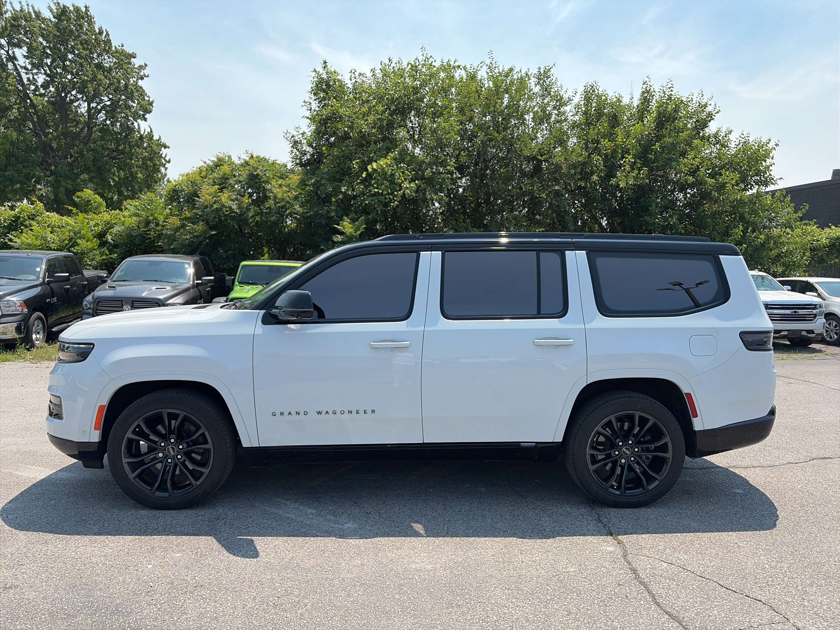 2023 Jeep Grand Wagoneer