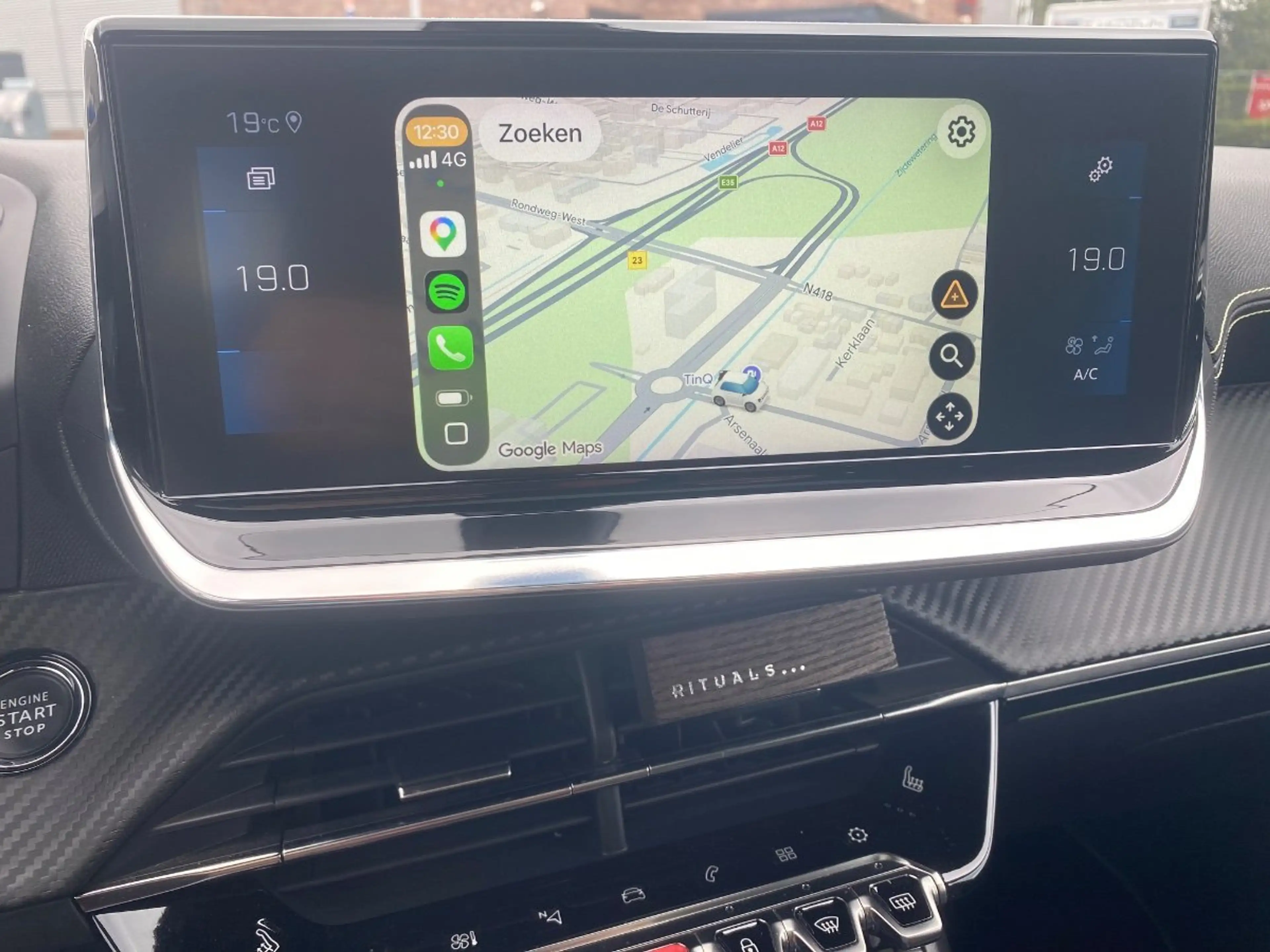 Peugeot 2008 1.2 PureTech 155pk EAT8 GT | Automaat | Panorama/s — photo 6