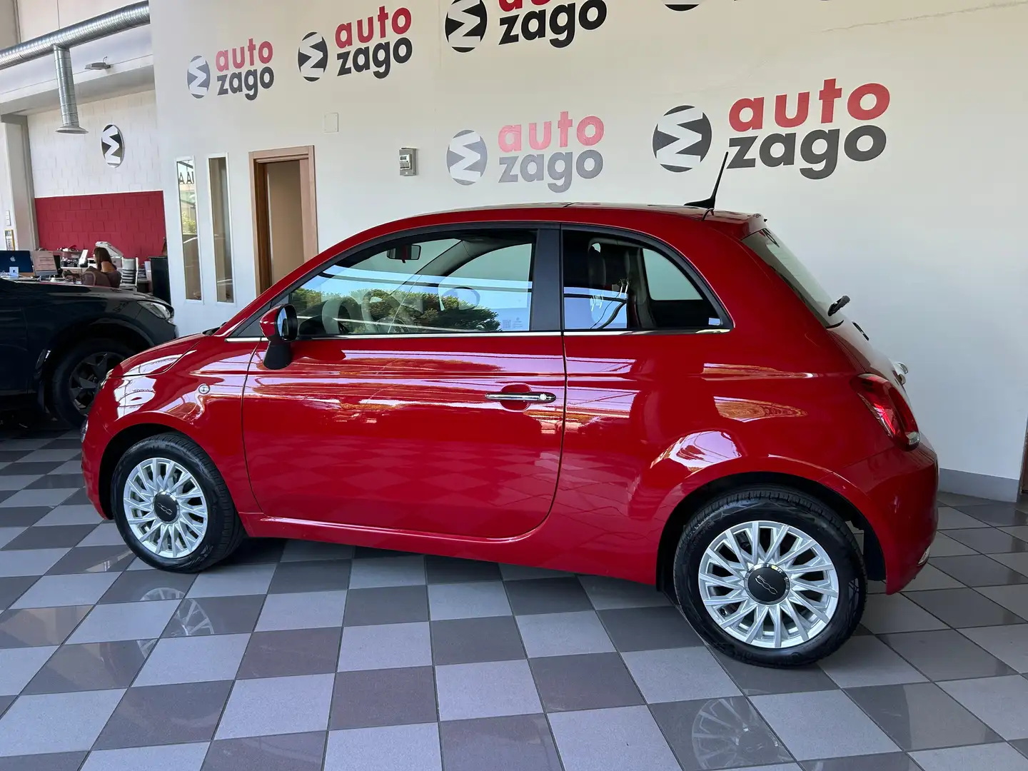 Fiat 500 1.0 hybrid Dolcevita 70cv Rojo - 2