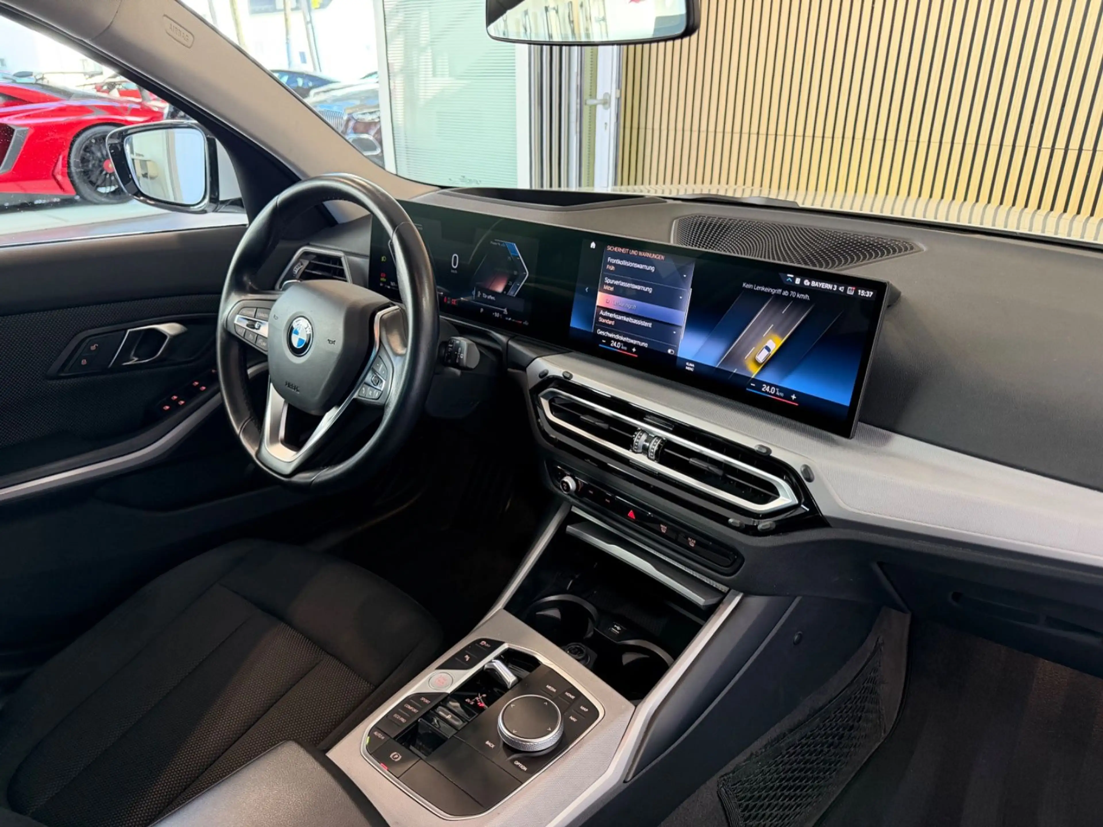 BMW 320 d Touring *LED/HUD/KAMERA/LED/SHZ/ADAPTIVE — photo 15