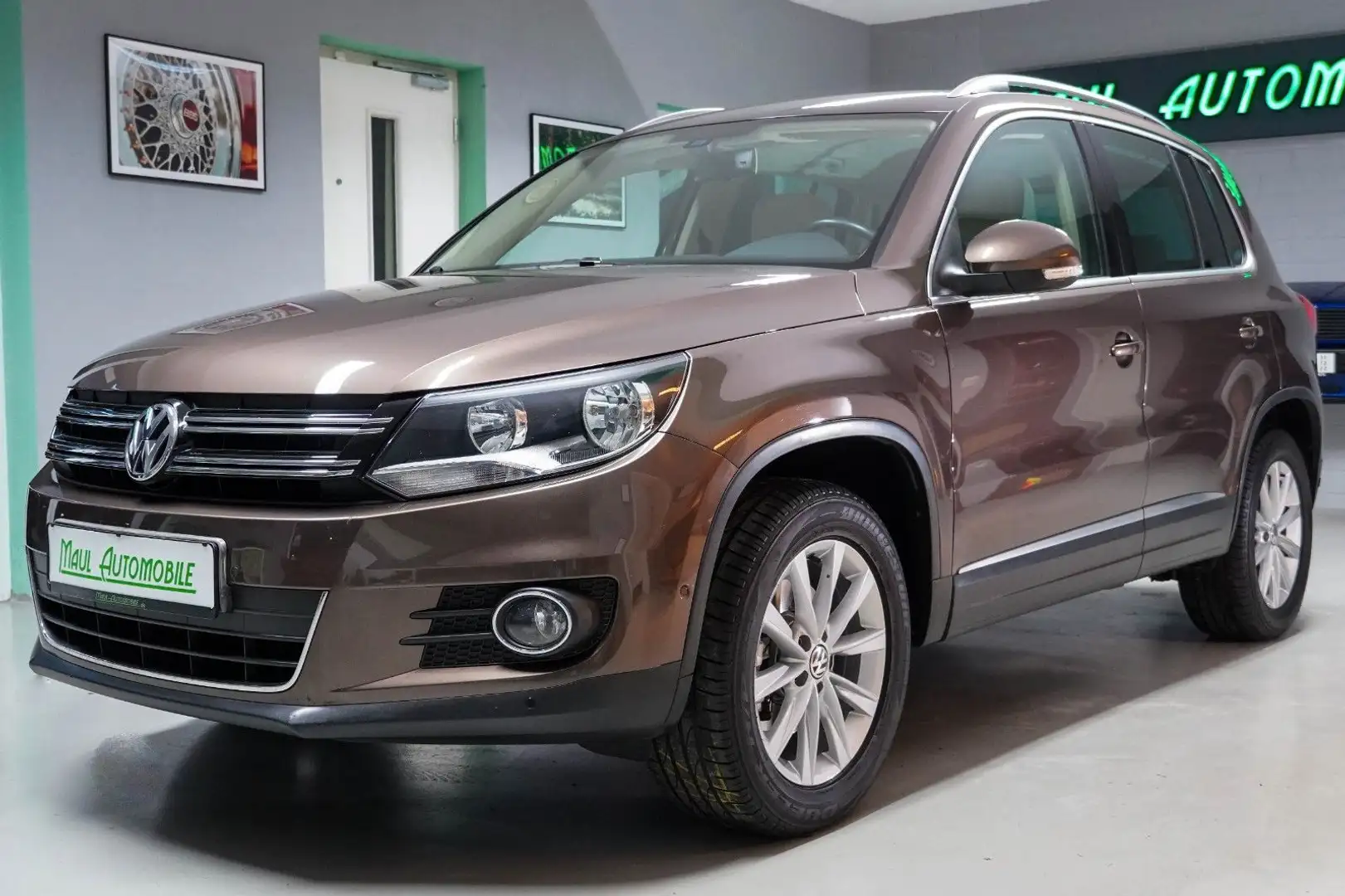 Volkswagen Tiguan Sport & Style 4Motion Automatik 8-Fach Brun - 1