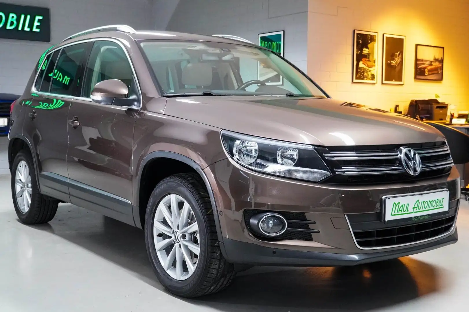 Volkswagen Tiguan Sport & Style 4Motion Automatik 8-Fach Brun - 2
