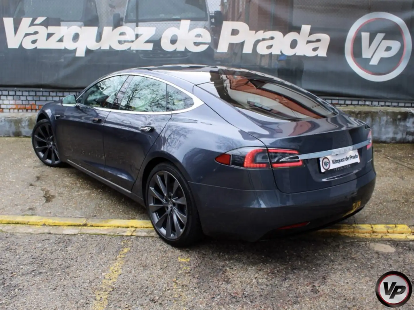 Tesla Model S Berlina Automático de 5 Puertas Gris - 2