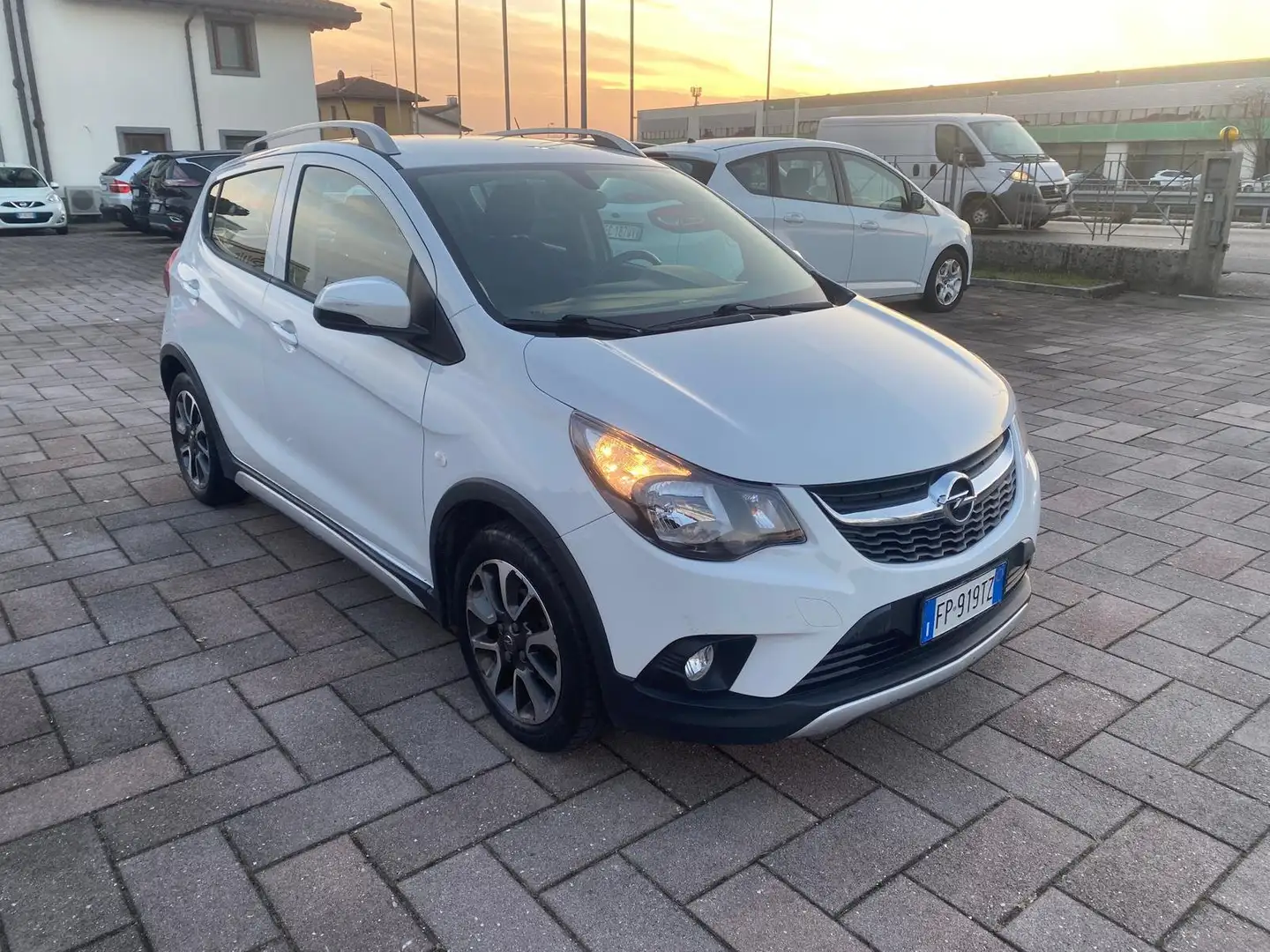 Opel Karl 1.0 BENZINA 2018 - Neopatentati ok Bianco - 2