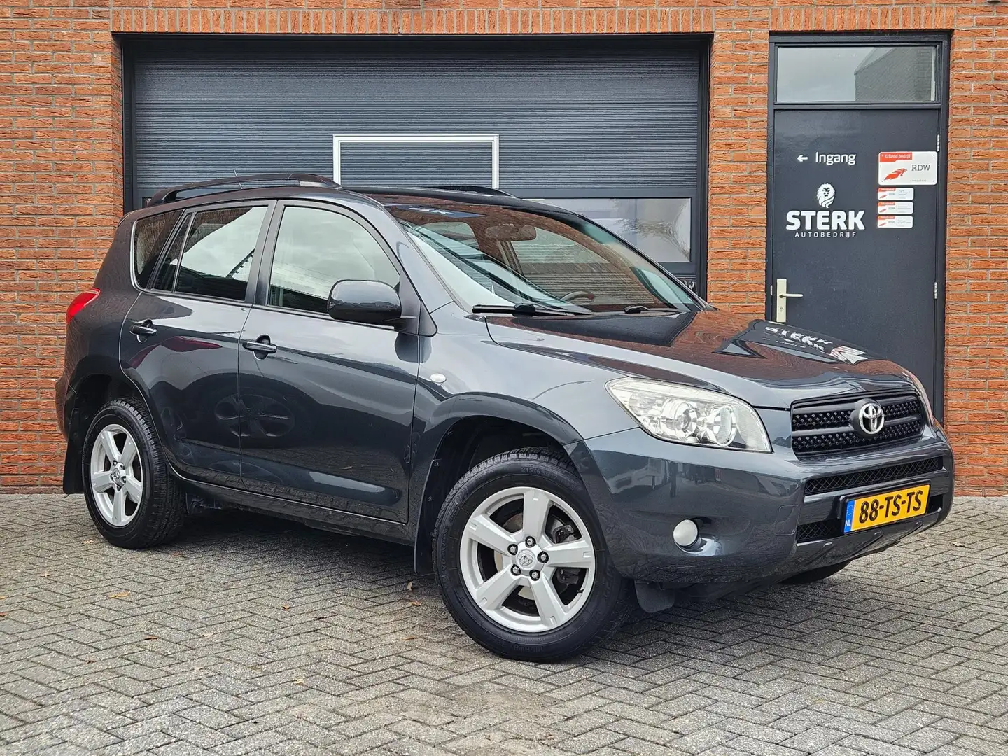 Toyota RAV 4 2.0 VVTi Linea Sol Trekhaak Camera Carplay Szary - 1
