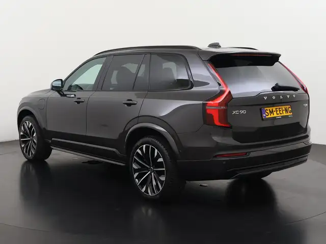 Volvo XC90 view 7