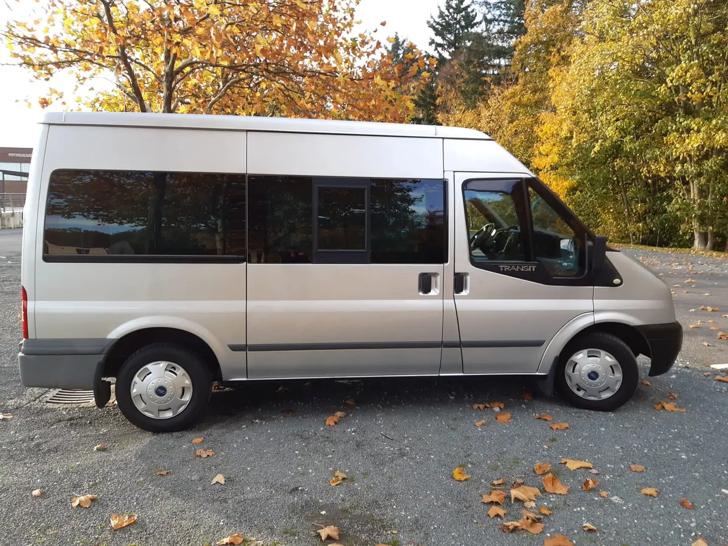 Ford Transit Bus 140/T300 Szürke - 1