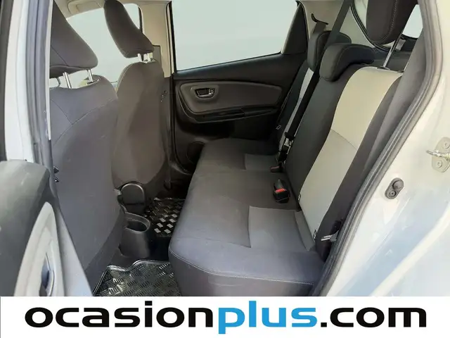 Toyota Yaris view 10