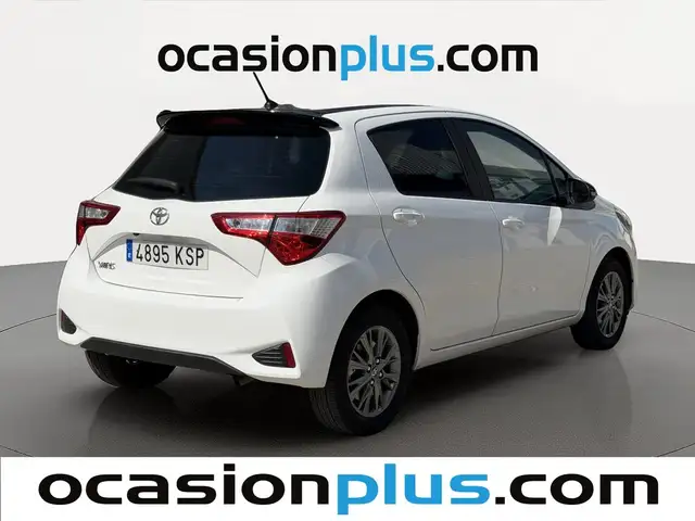 Toyota Yaris view 4