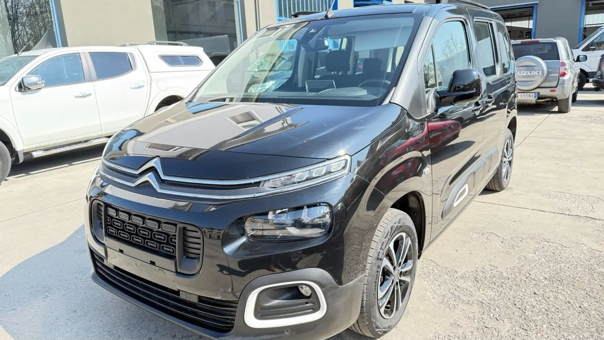 Citroen Berlingo Berlingo 1.5 bluehdi M Shine s Noir - 2