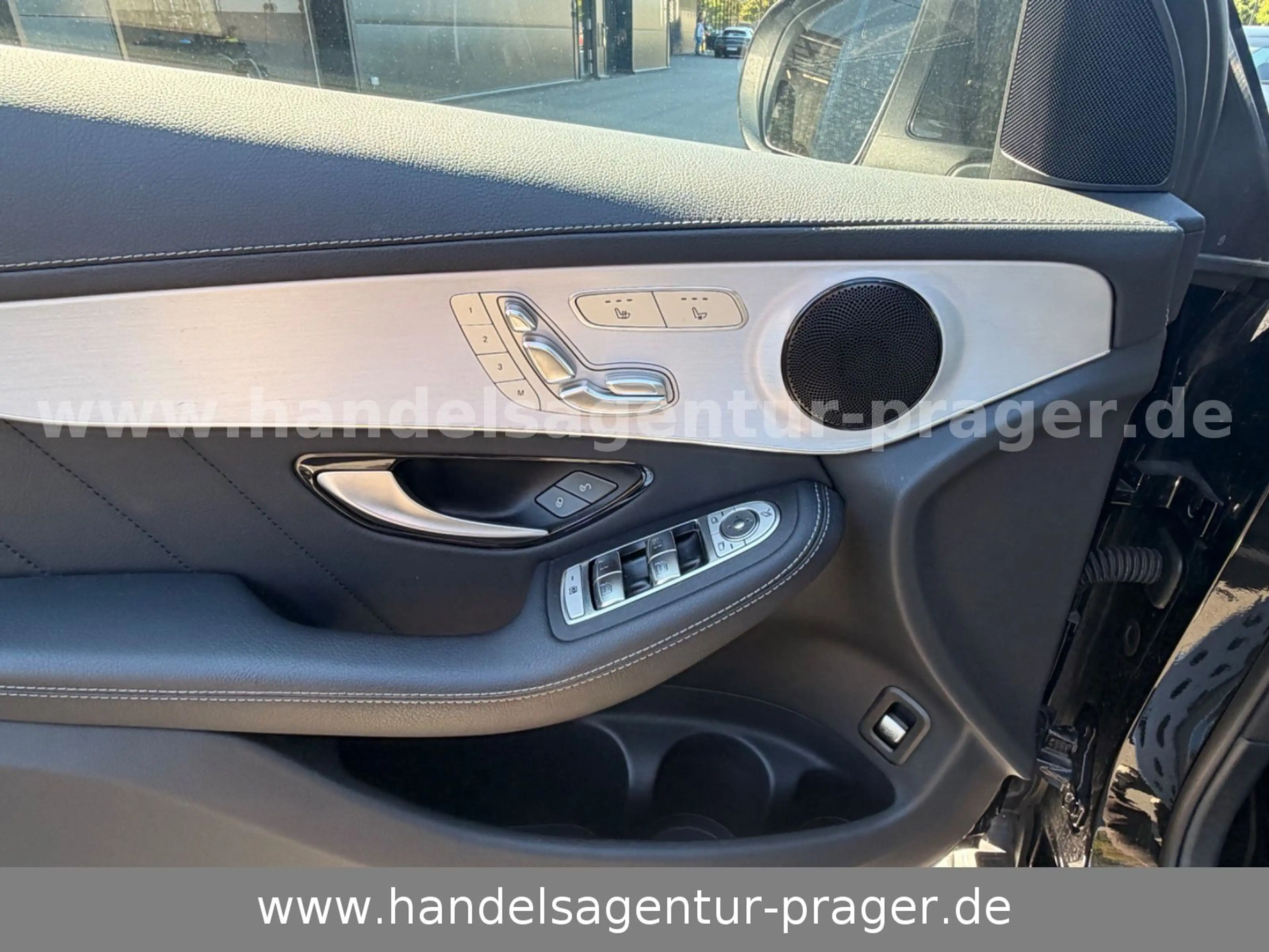 Mercedes-Benz GLC 43 AMG Coupe 4M ACC HUD Glasdach Leder — photo 8