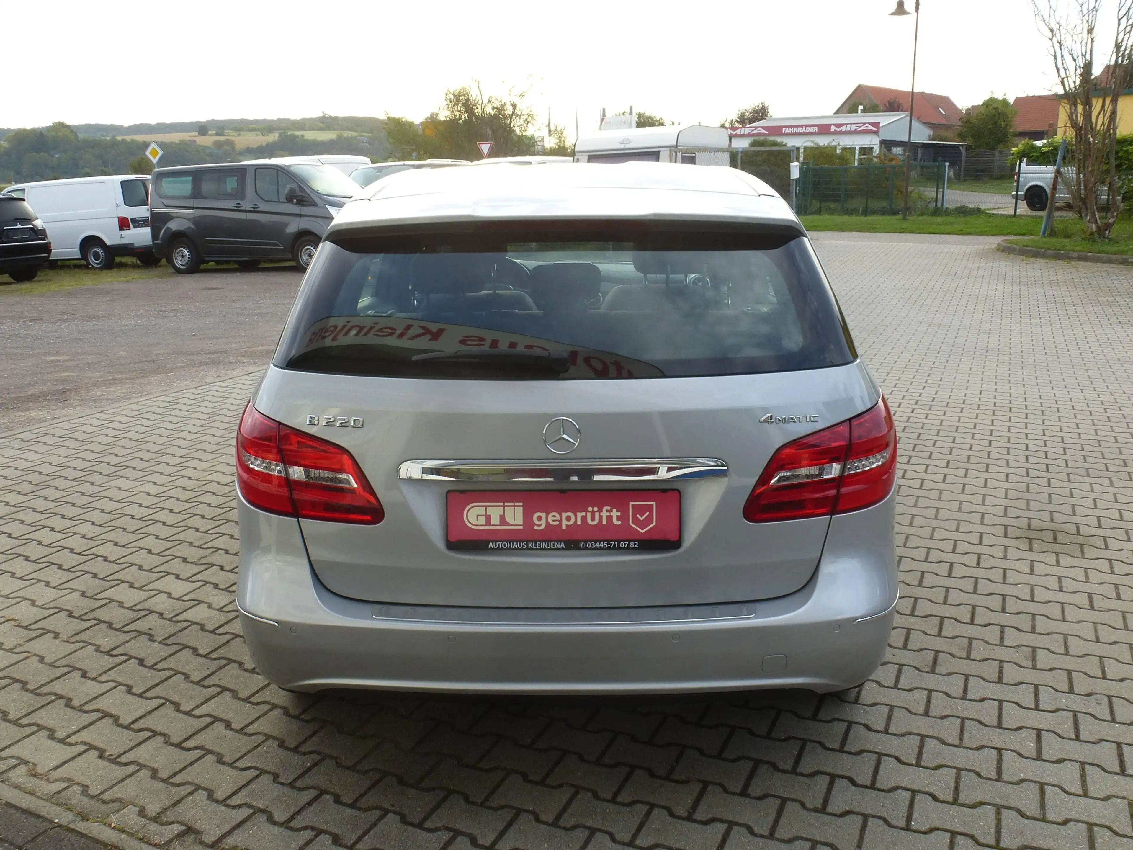 Mercedes-Benz B 220 B 220 4Matic /Automatik /Navi /Aus 1-Hand. — photo 5