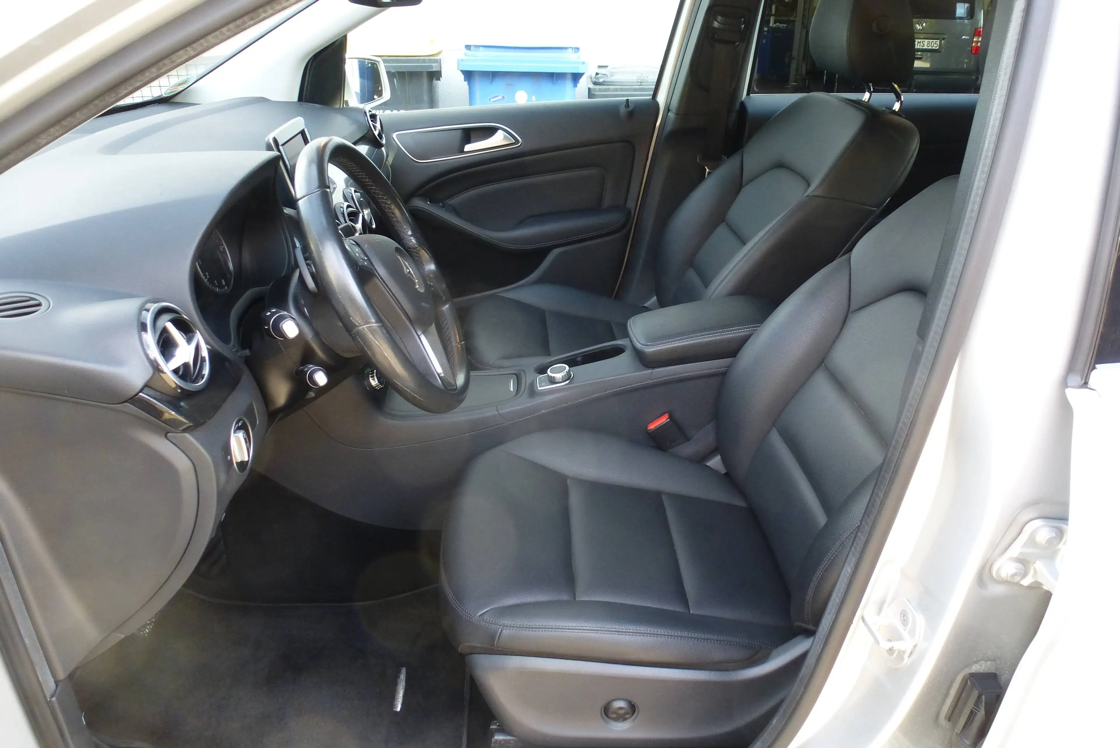 Mercedes-Benz B 220 B 220 4Matic /Automatik /Navi /Aus 1-Hand. — photo 13