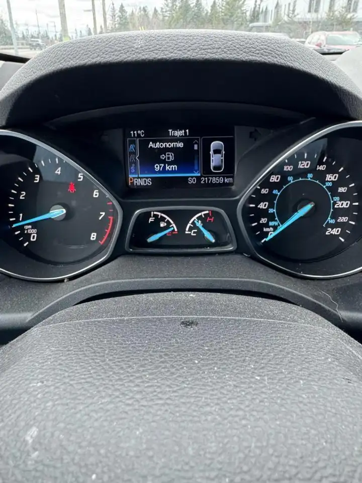 Ford Escape снимка Ford Escape