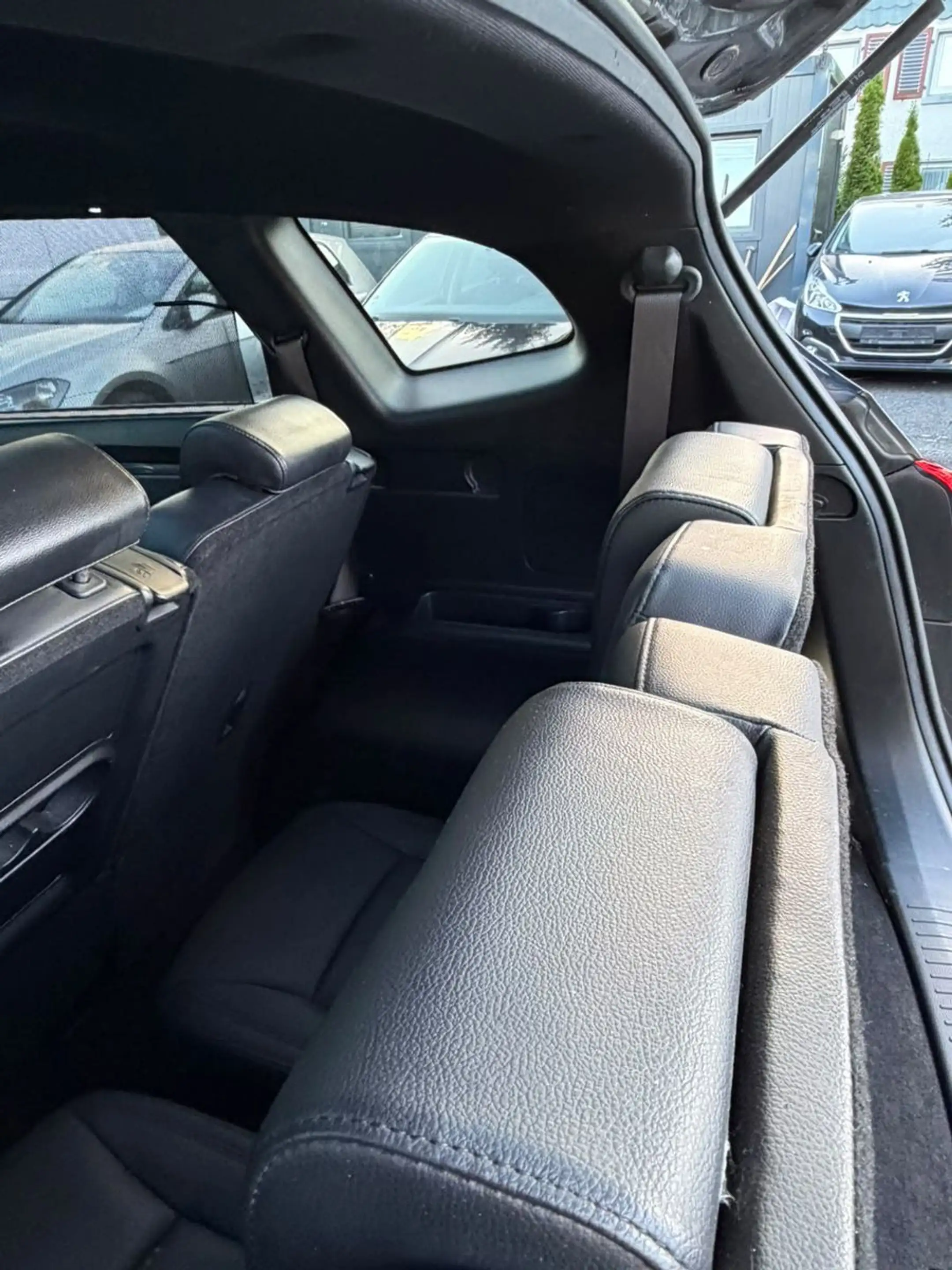 Kia Carens Spirit — photo 10
