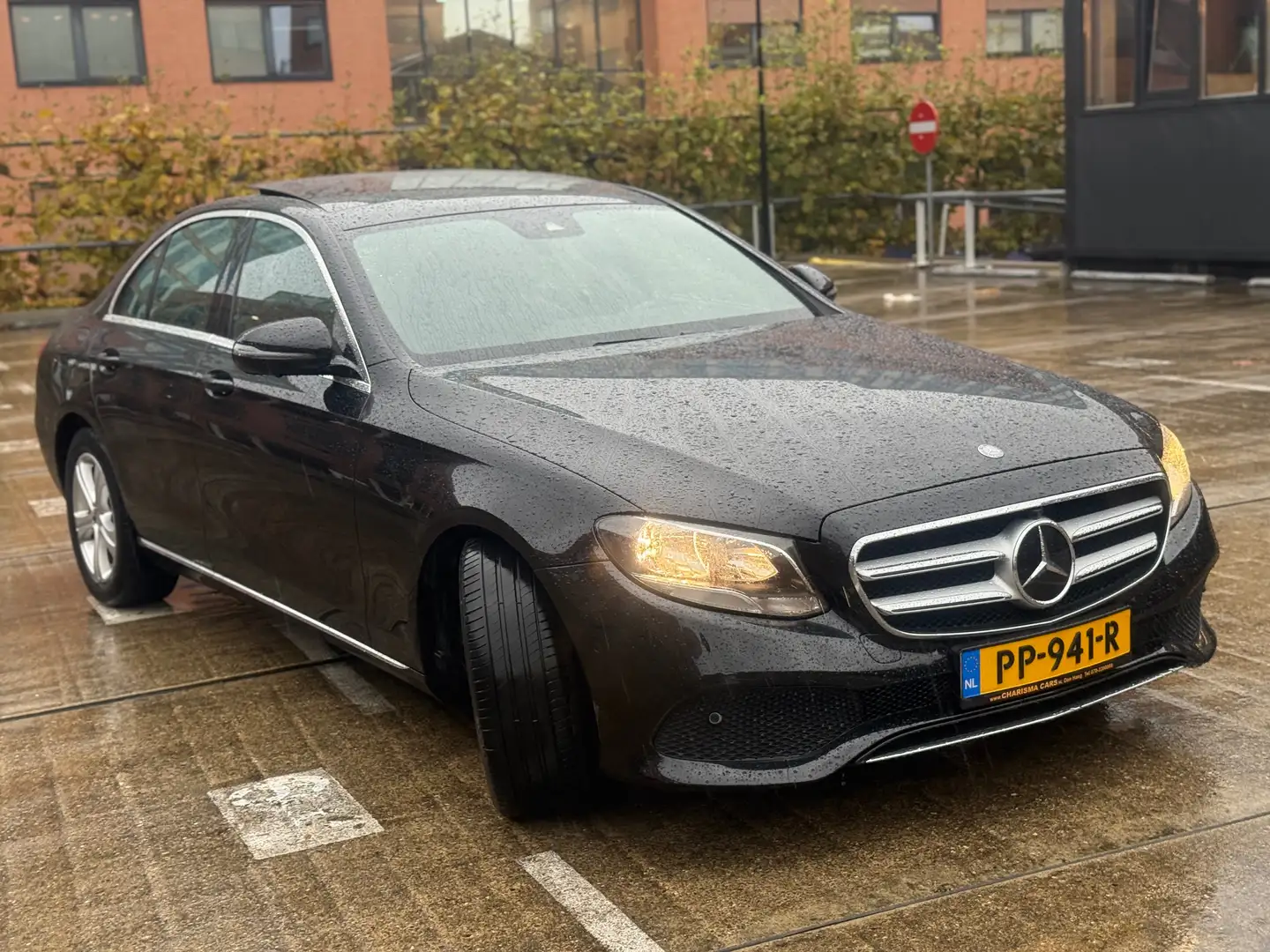 Mercedes-Benz E 220 220 d Prestige Plus Noir - 2
