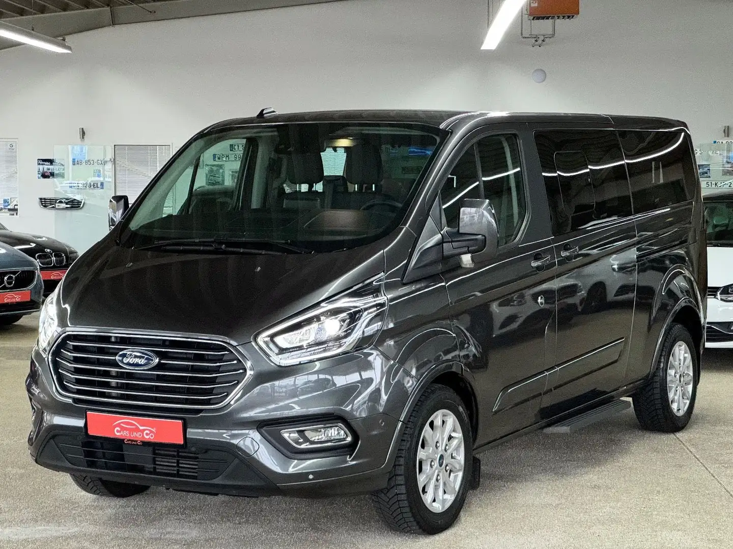 Ford Tourneo Custom L2 9Sitz *SHZ*NAV*XEN*TEM*PDC*RK Grau - 1