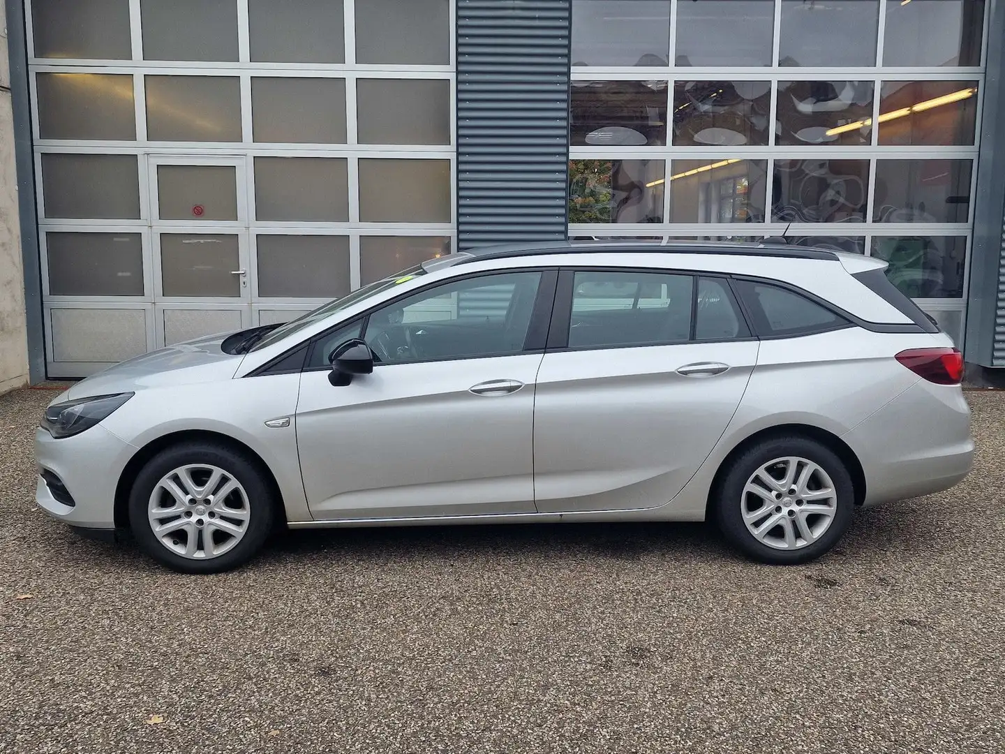 Opel Astra Edition StartStop Klima NAVI AHK Silber - 2