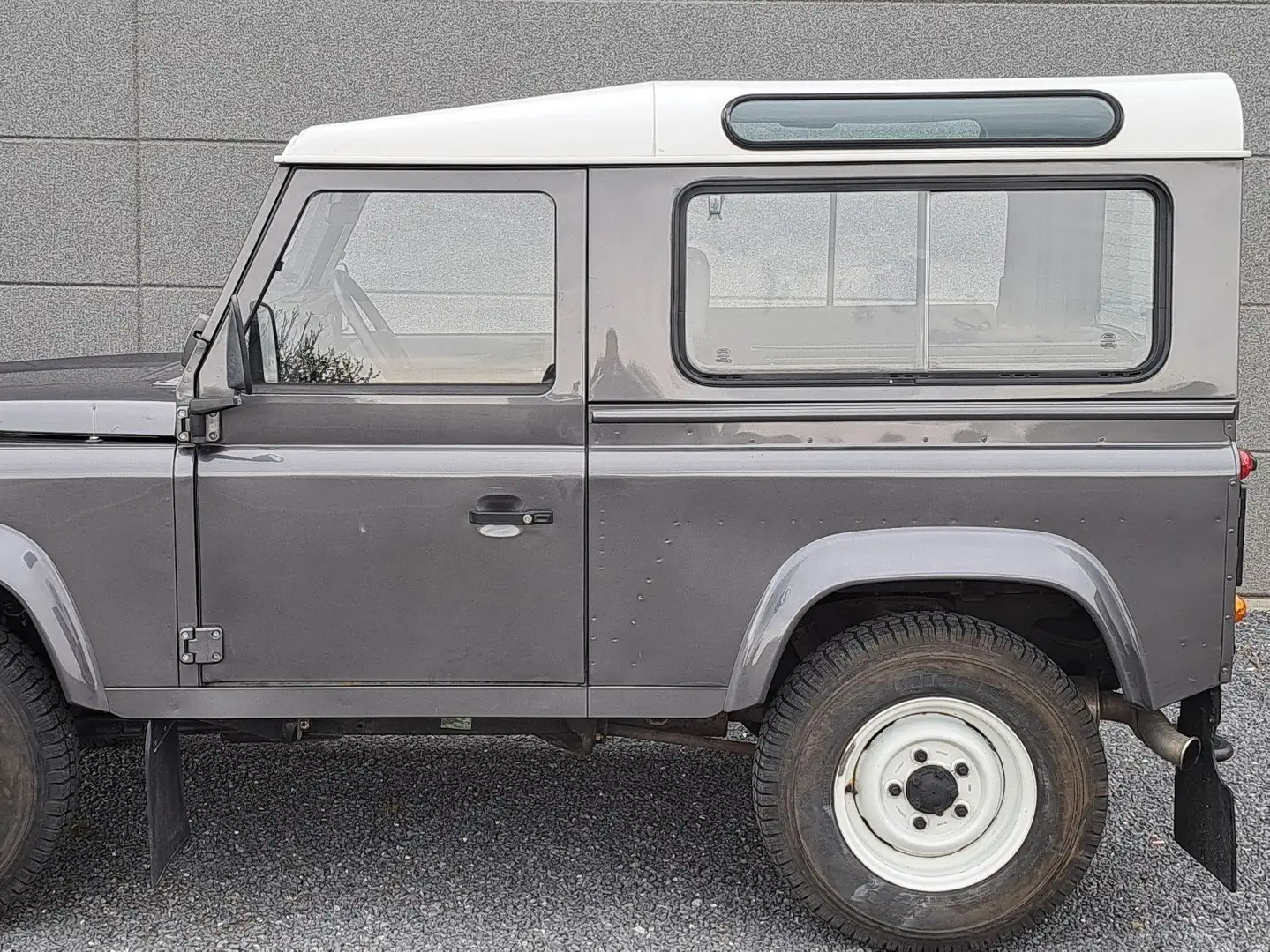 Land Rover Defender 2.5 Td5  12.860 KM 100% ORIGINAL Gris - 2