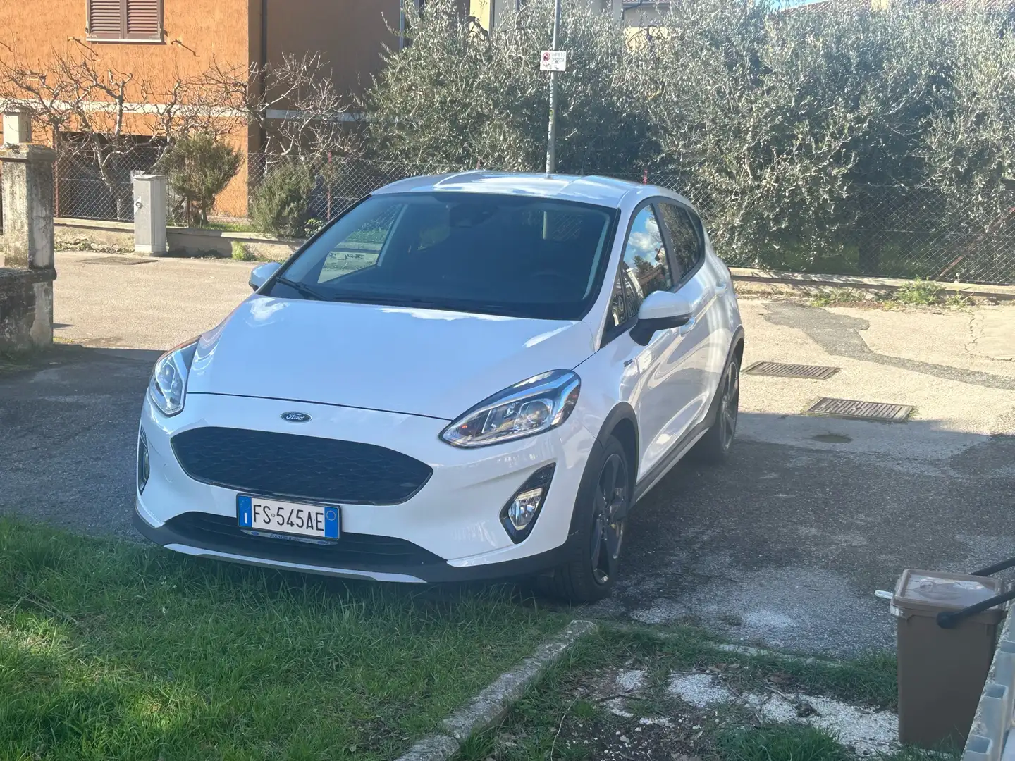 Ford Fiesta Active 1.0 ecoboost s&s 100cv Bianco - 1