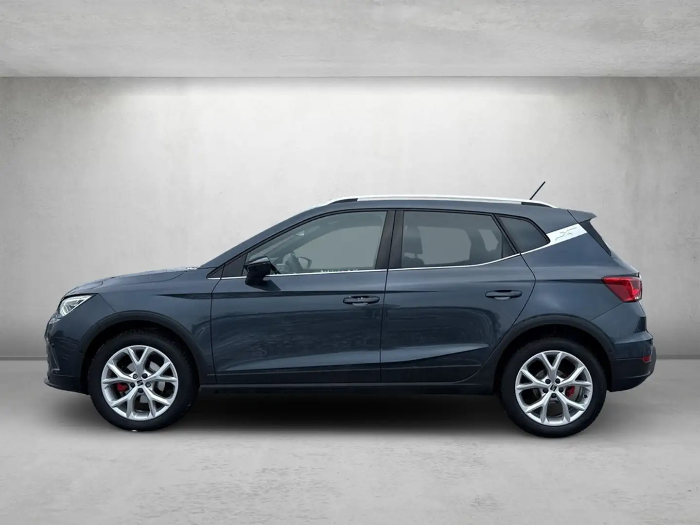 SEAT Arona 1.5 TSI DSG FR *Navi*Kamera*AHK* Grau - 2