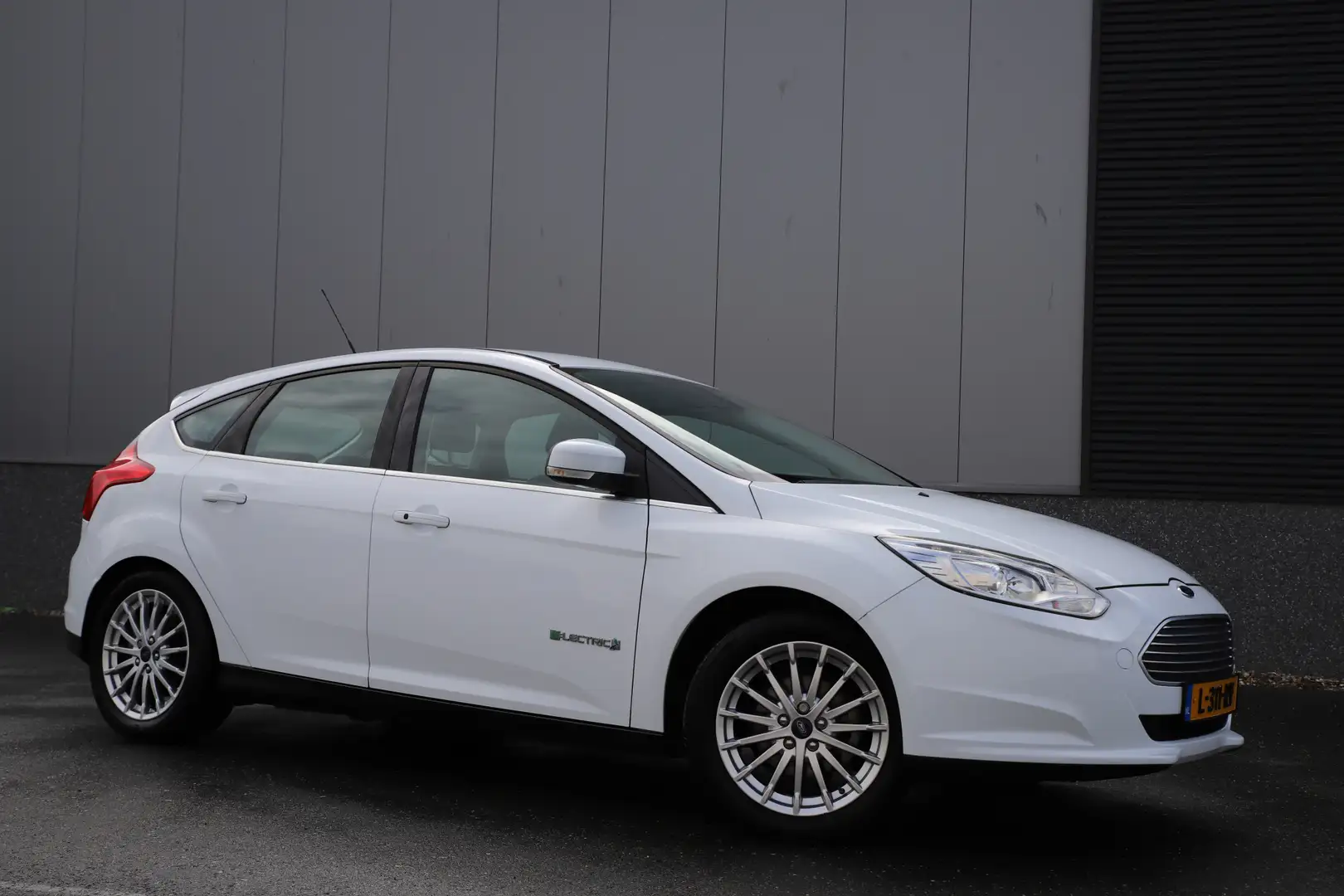 Ford Focus Titanium 100% Electric 23kw/ Leder/Camera/LED/Crui Blanc - 1