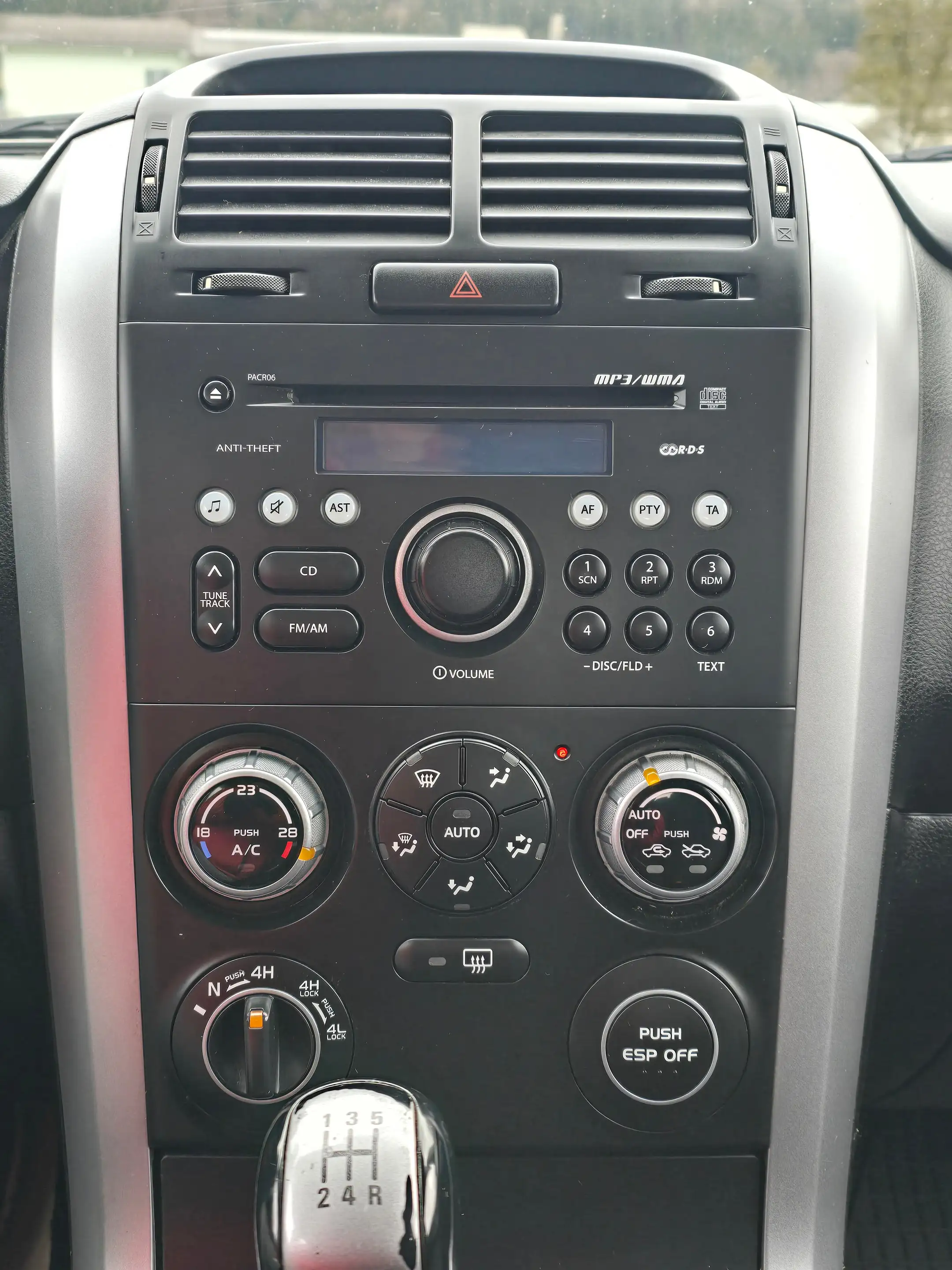 Suzuki Grand Vitara Top* Kredit* Klima*Allrad* Neues Pickerl*Sitzheizu — photo 12