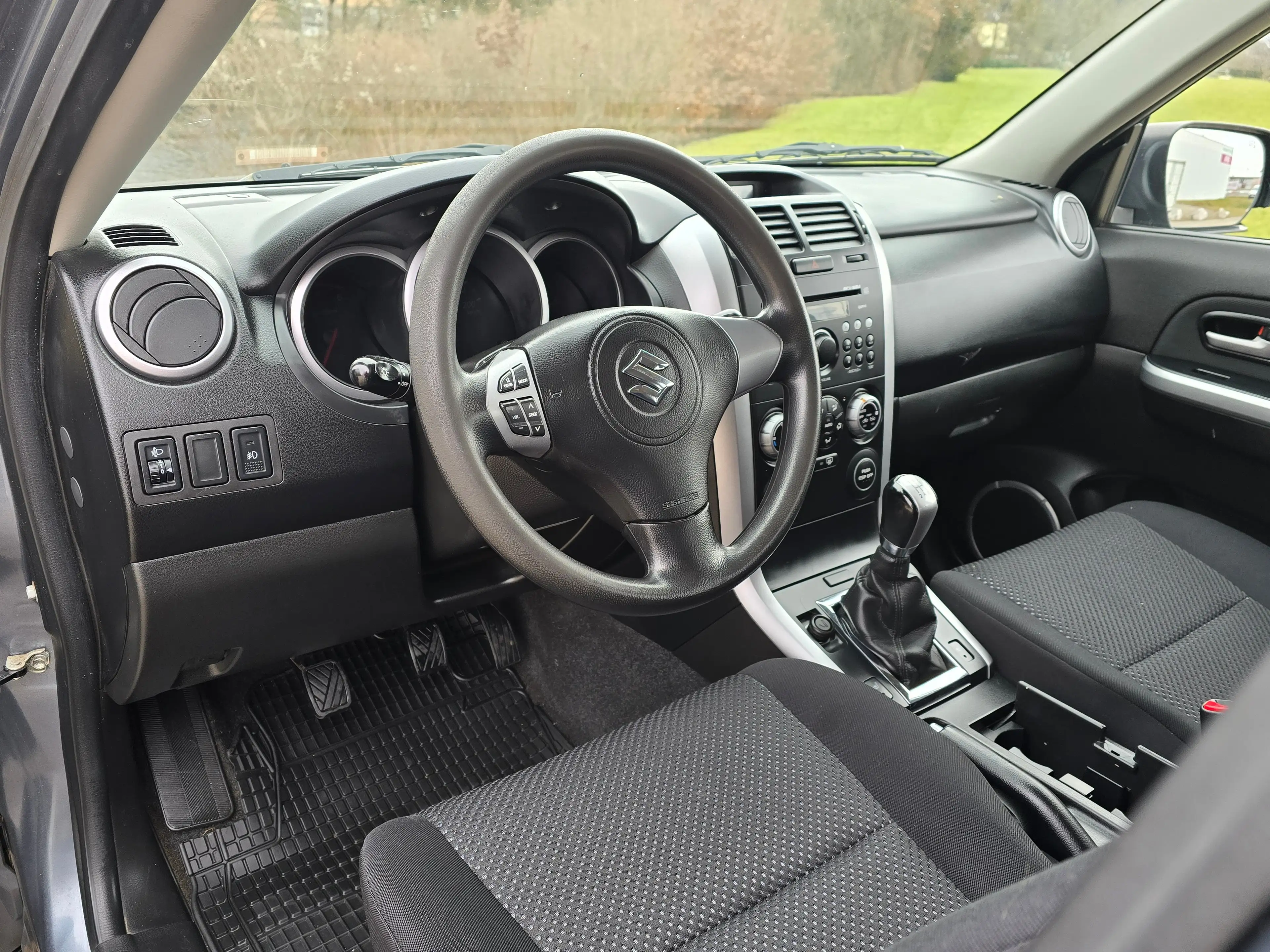 Suzuki Grand Vitara Top* Kredit* Klima*Allrad* Neues Pickerl*Sitzheizu — photo 11