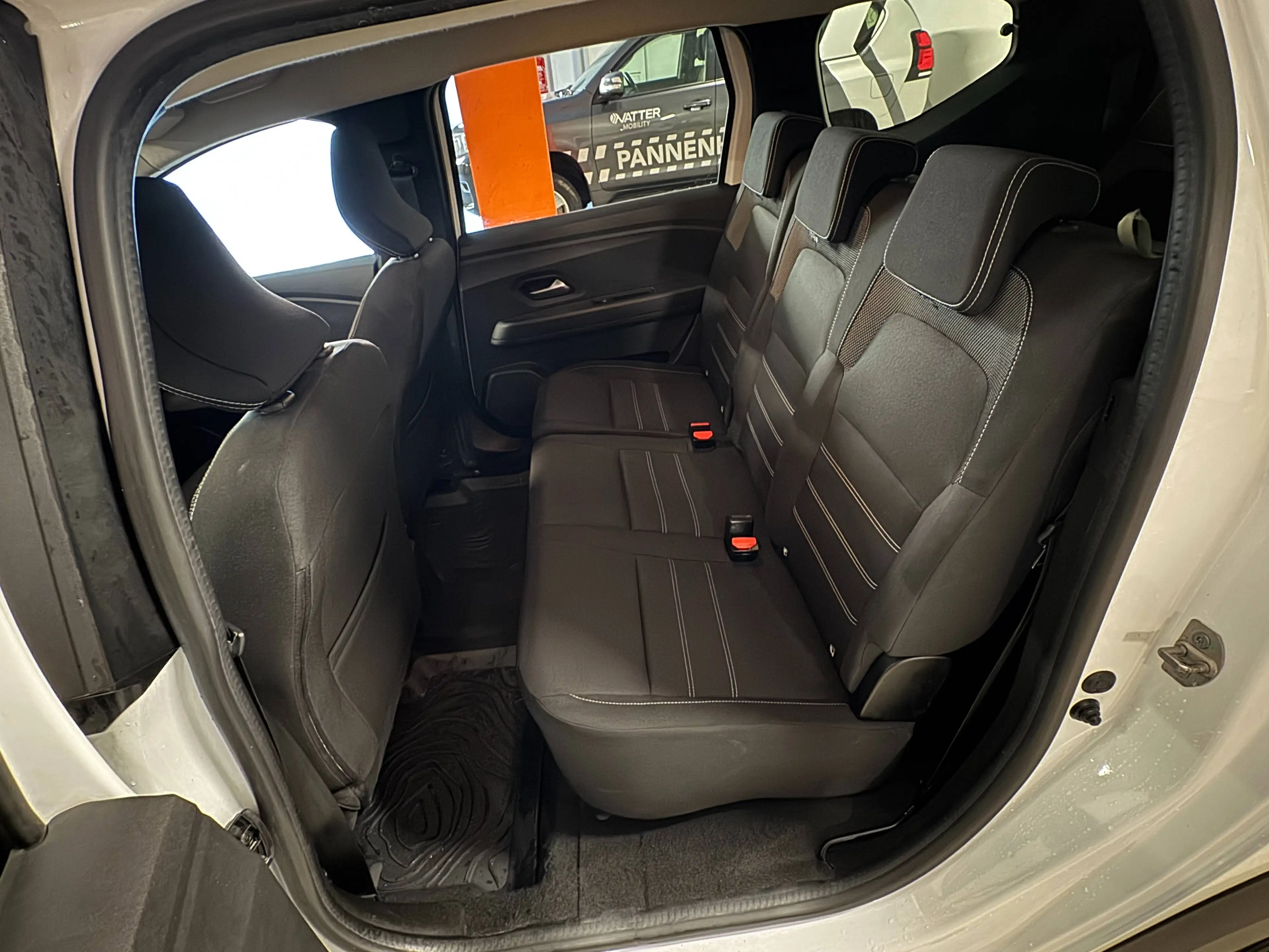 Dacia Jogger Comfort TCe 110 — photo 12
