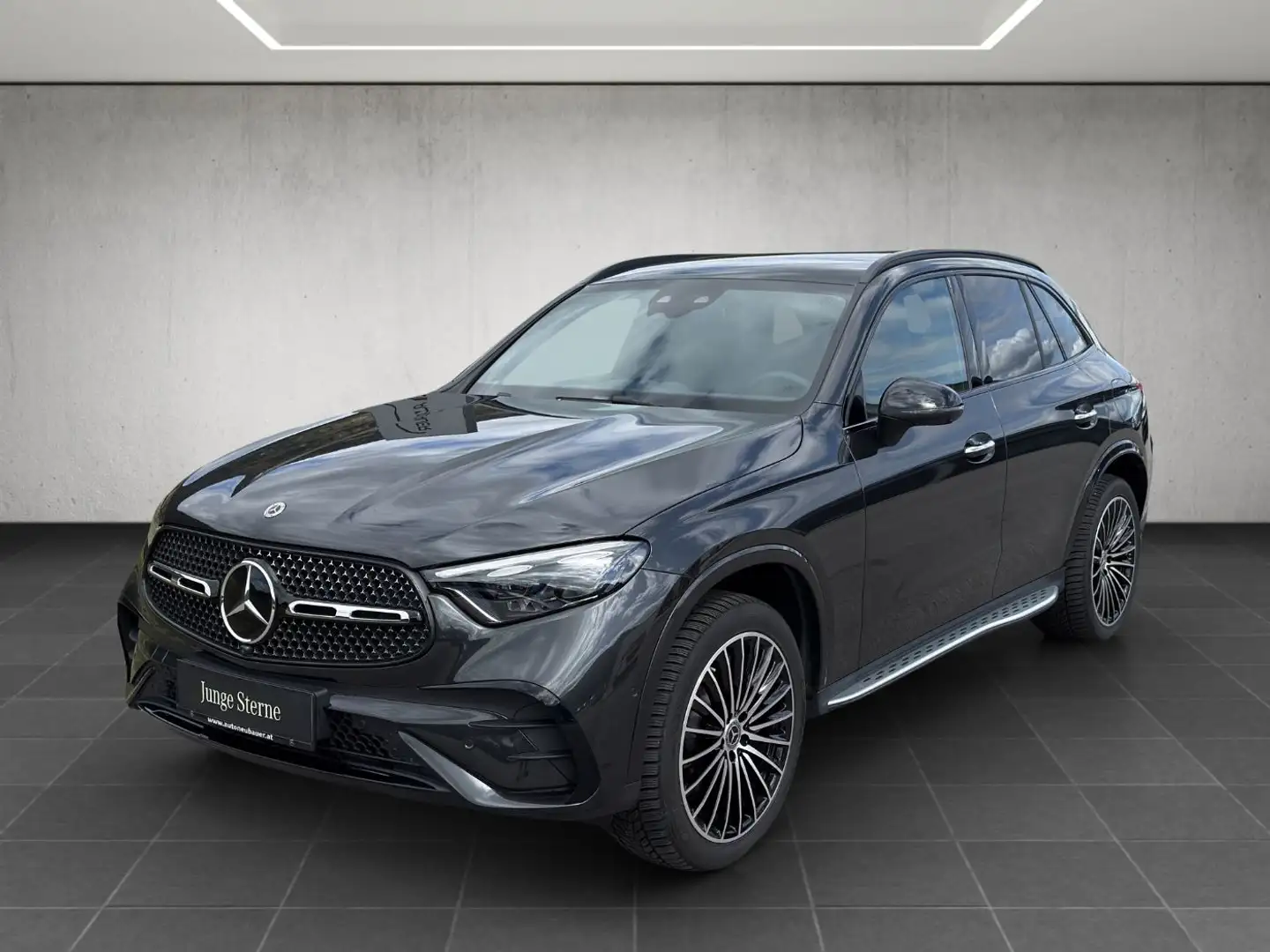 Mercedes-Benz GLC 300 de 4MATIC Österreich-Edition Grau - 2