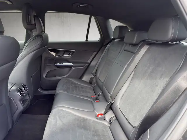 Mercedes-Benz GLC 300 de 4MATIC Österreich-Edition Ansicht 10