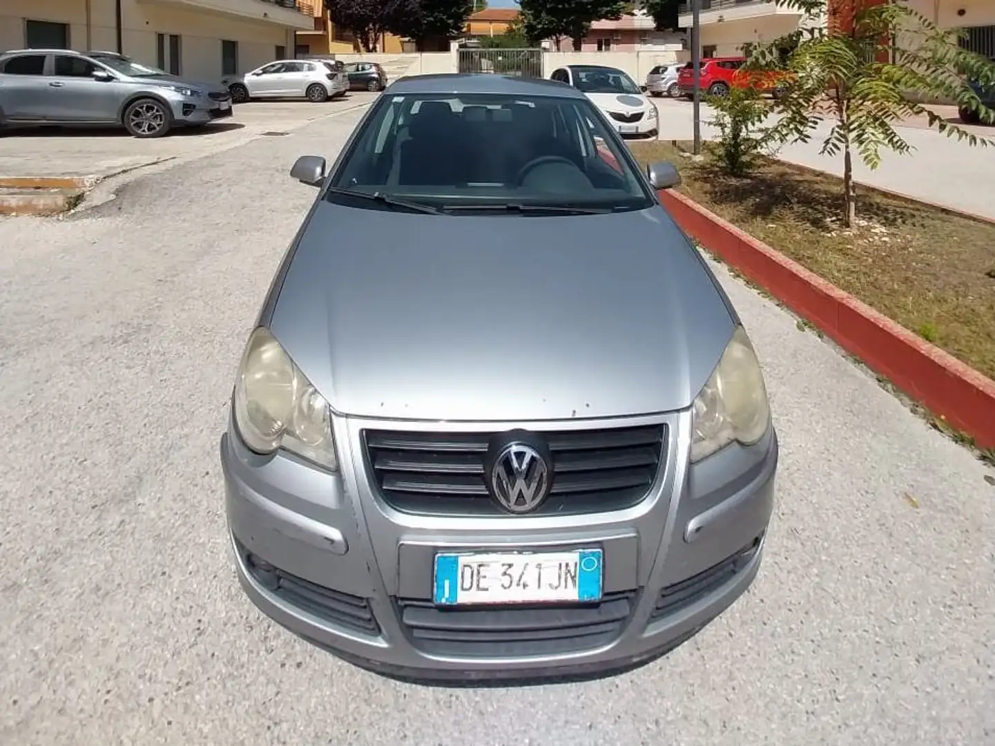 Volkswagen Polo Polo IV 2005 5p 1.4 tdi Trendline c/clima Grigio - 1