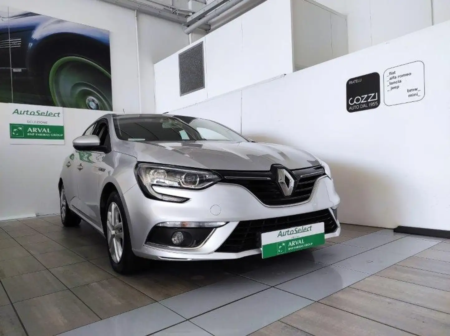 Renault Megane - Mégane Blue dCi 115 CV Business Zilver - 1