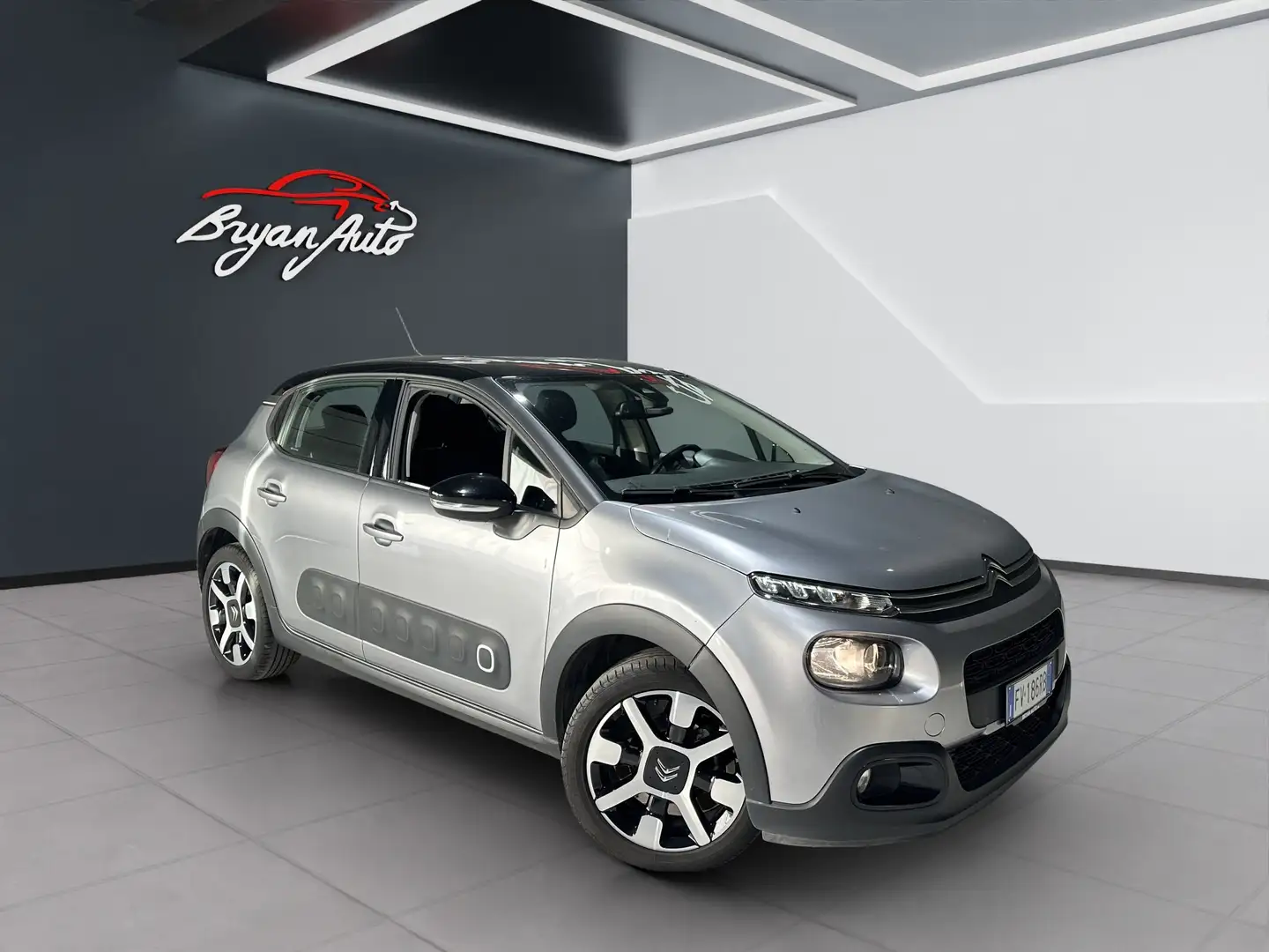 Citroen C3 1.2 puretech Shine S&S 110 - 2