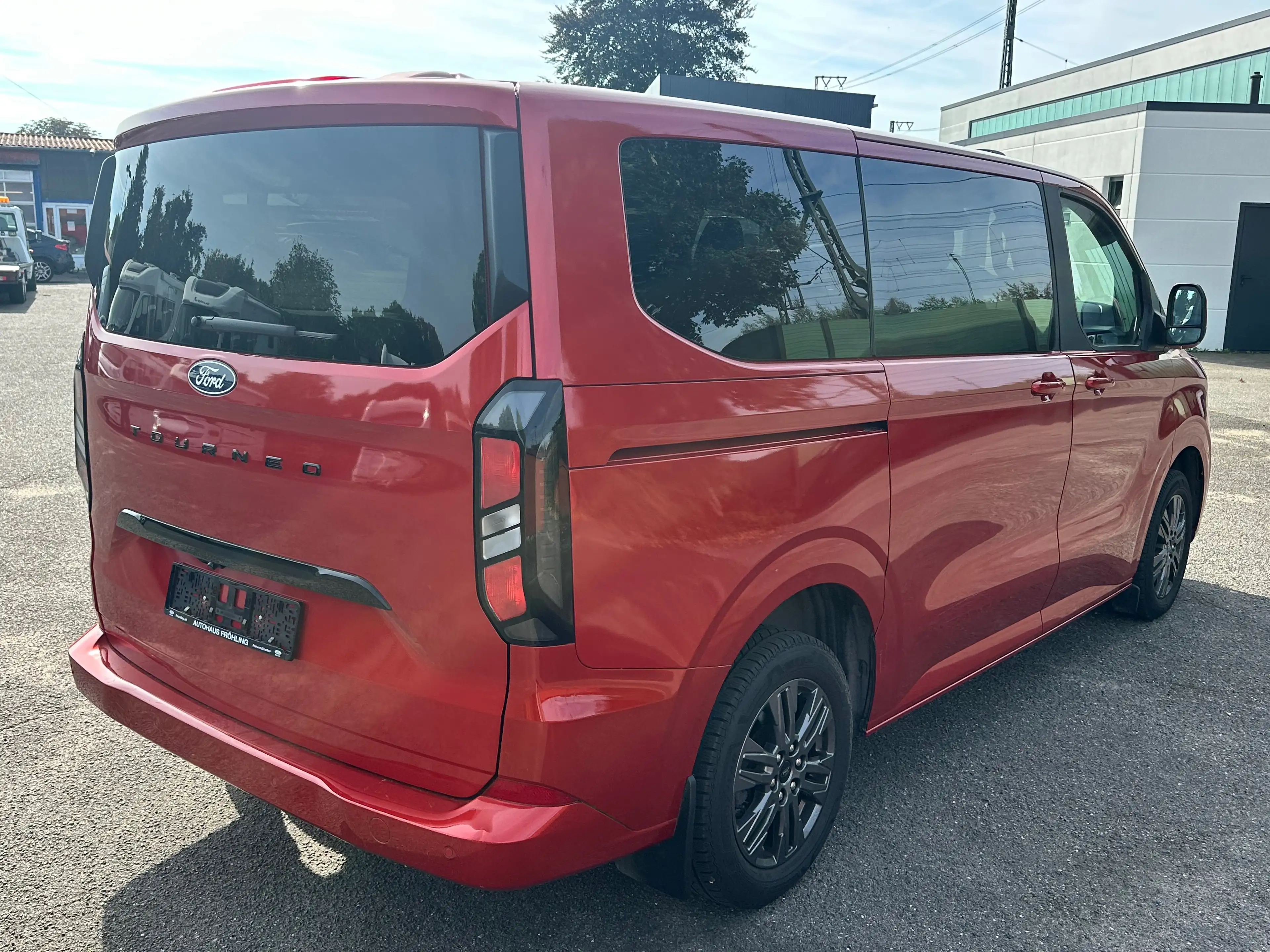 Ford Tourneo Custom L1 Tourneo Titanium — photo 5