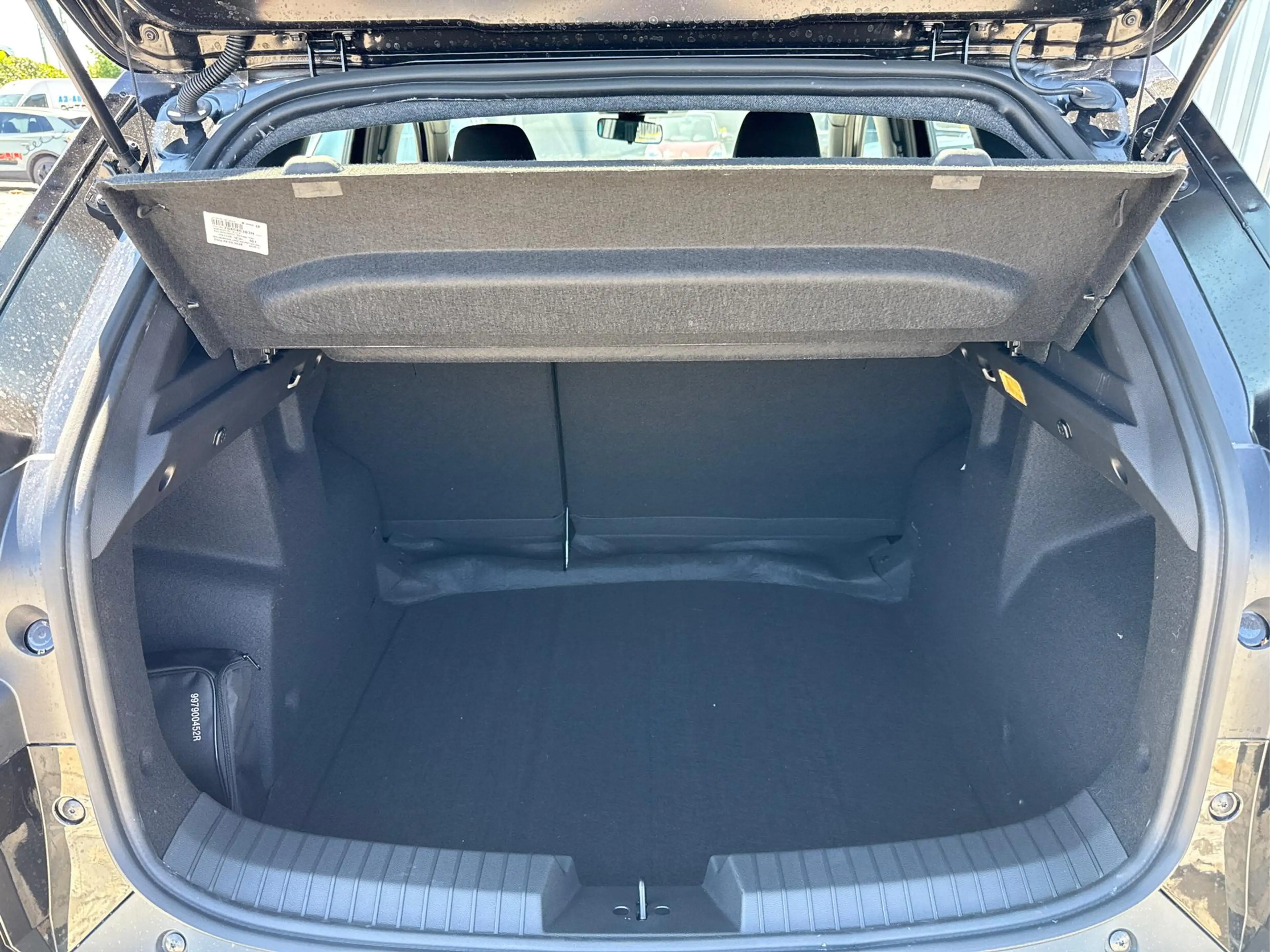 Dacia Duster Expression-Mild hybrid TCe - 103 kW / 140 PS-6 ... — photo 10