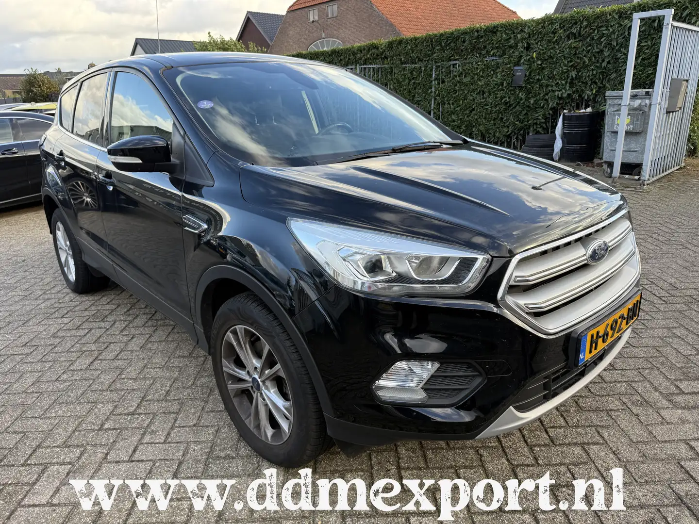 Ford Kuga 1.5 EcoBoost Titanium Nero - 1