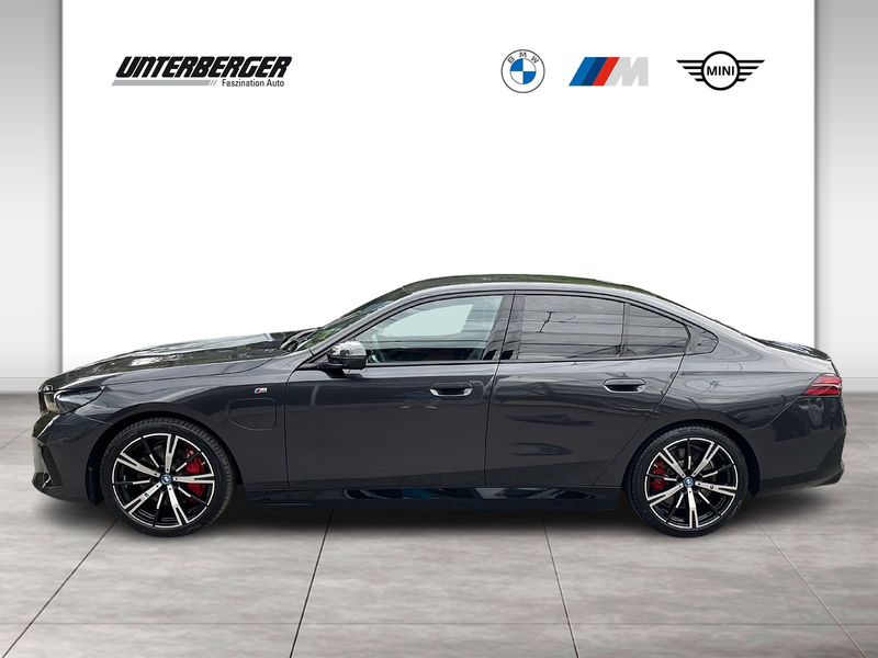 BMW 550 e xDrive M Sportpaket Pro // elektr. Anhängerkuppl — photo 3