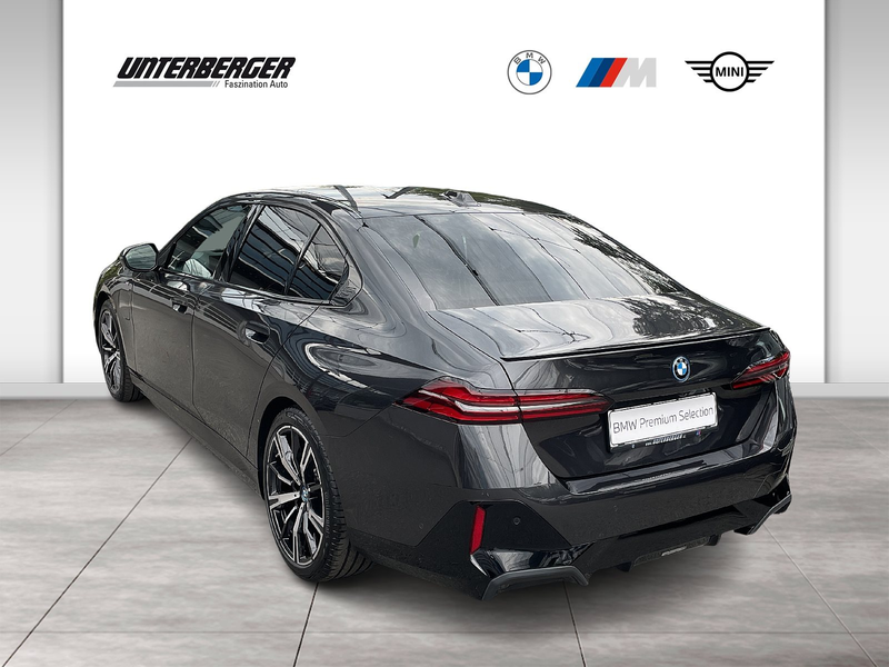 BMW 550 e xDrive M Sportpaket Pro // elektr. Anhängerkuppl — photo 4