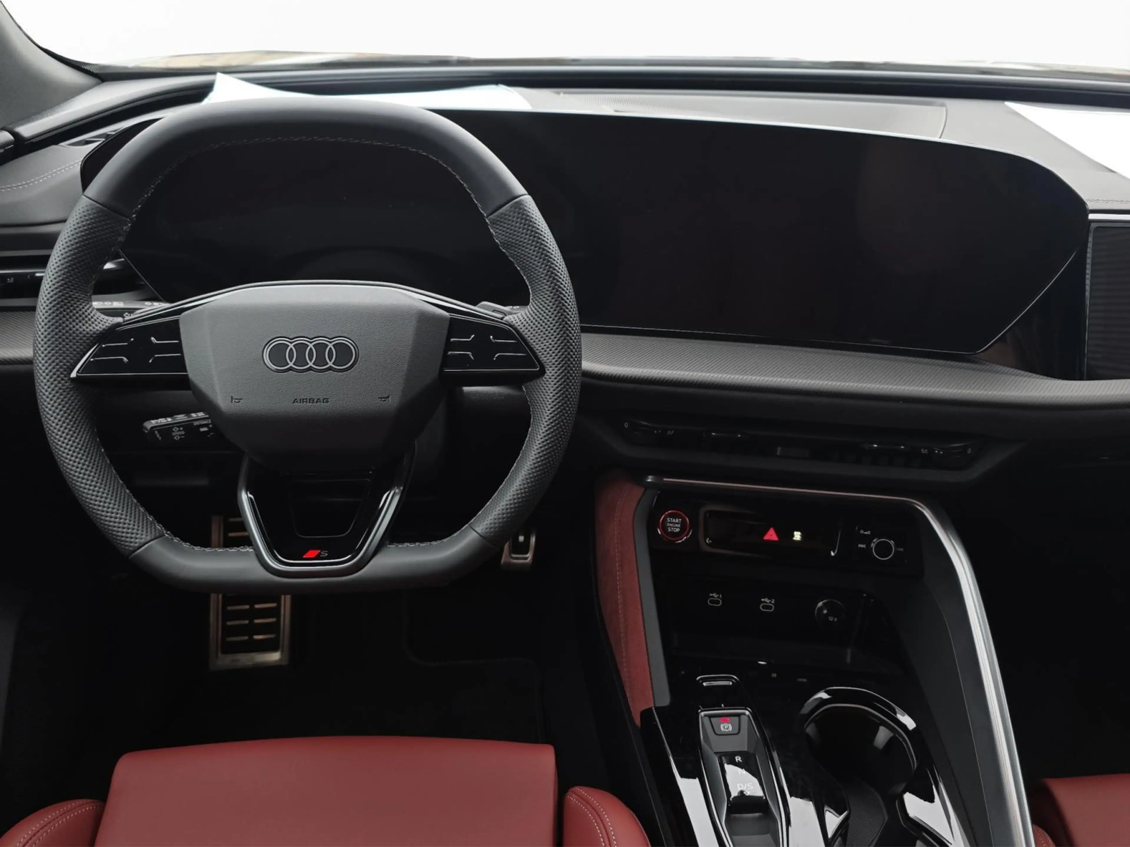 Audi SQ5 TFSI quattro S tronic — photo 2