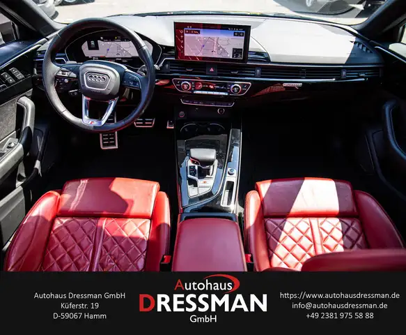 Audi S4 view 13