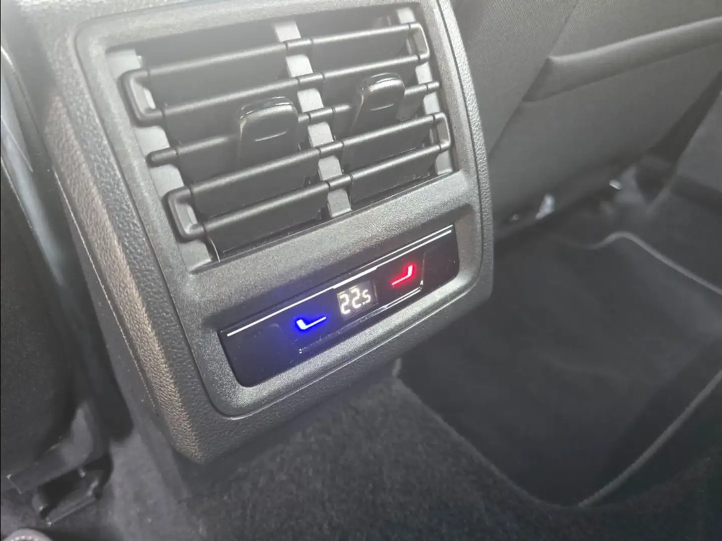 Volkswagen Golf 2.0TDI GTD DSG7 135kW Negro - 1